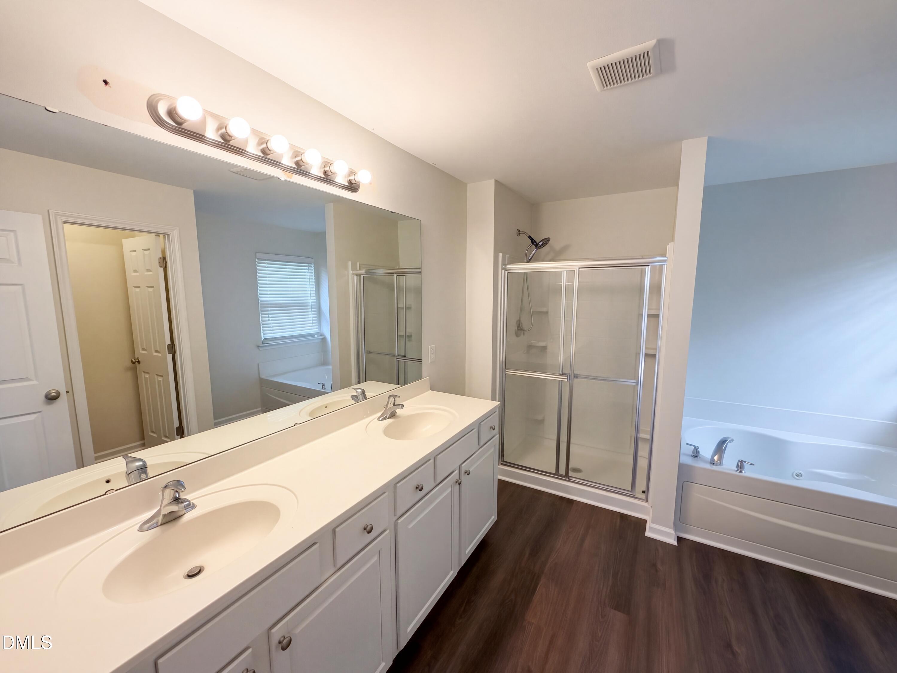 5073 Stonewood Pines Drive Property Photo 12