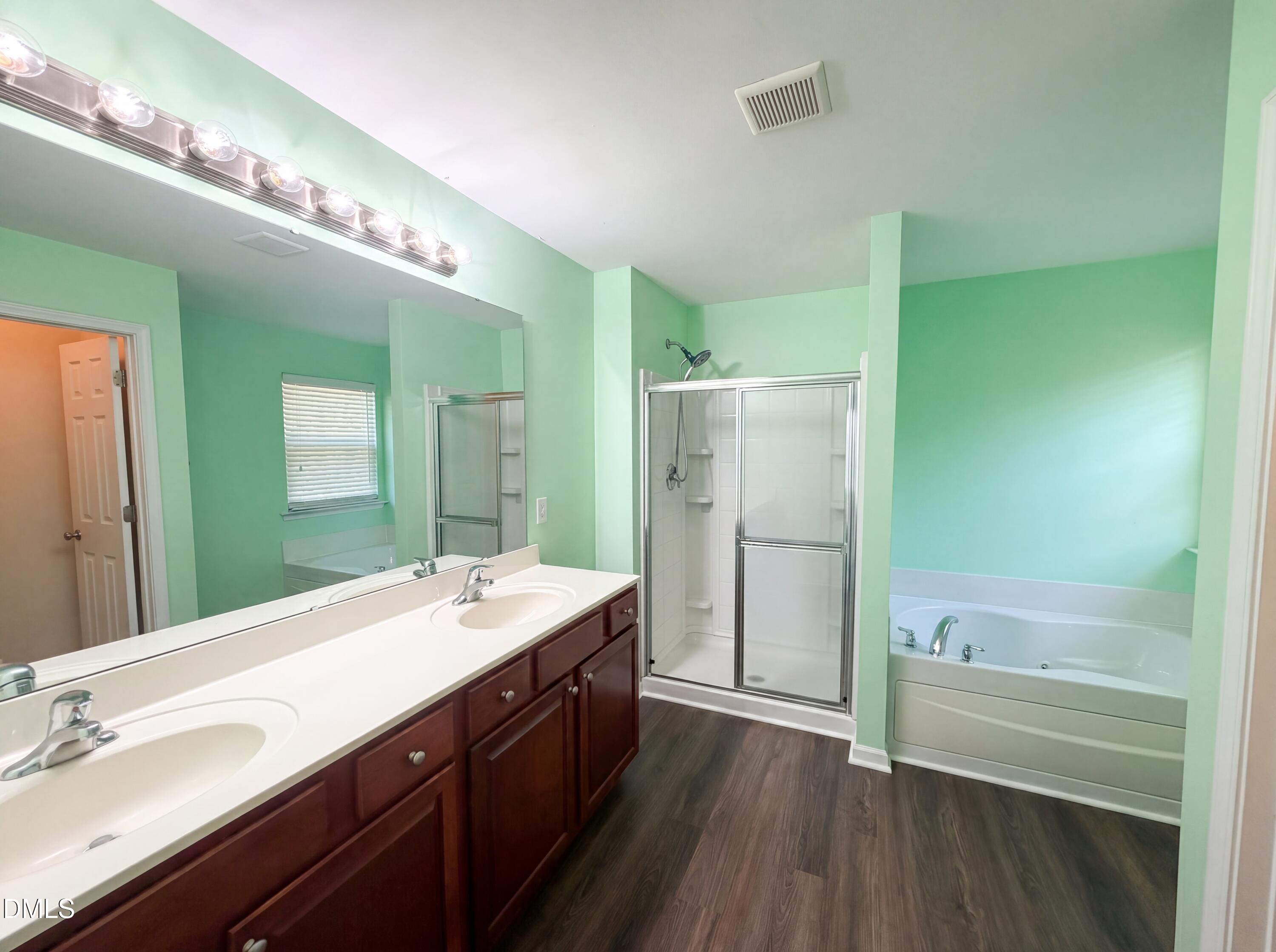 5073 Stonewood Pines Drive Property Photo 16