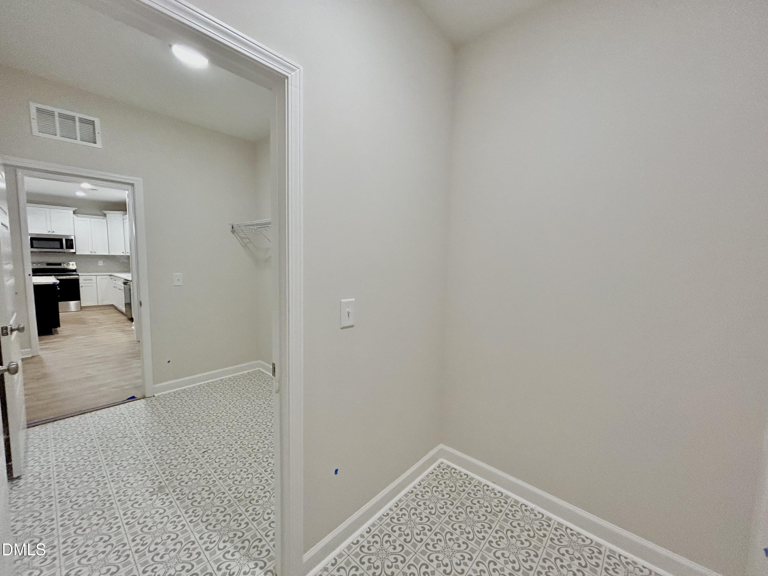 1749 Walnut Run Drive Property Photo 12