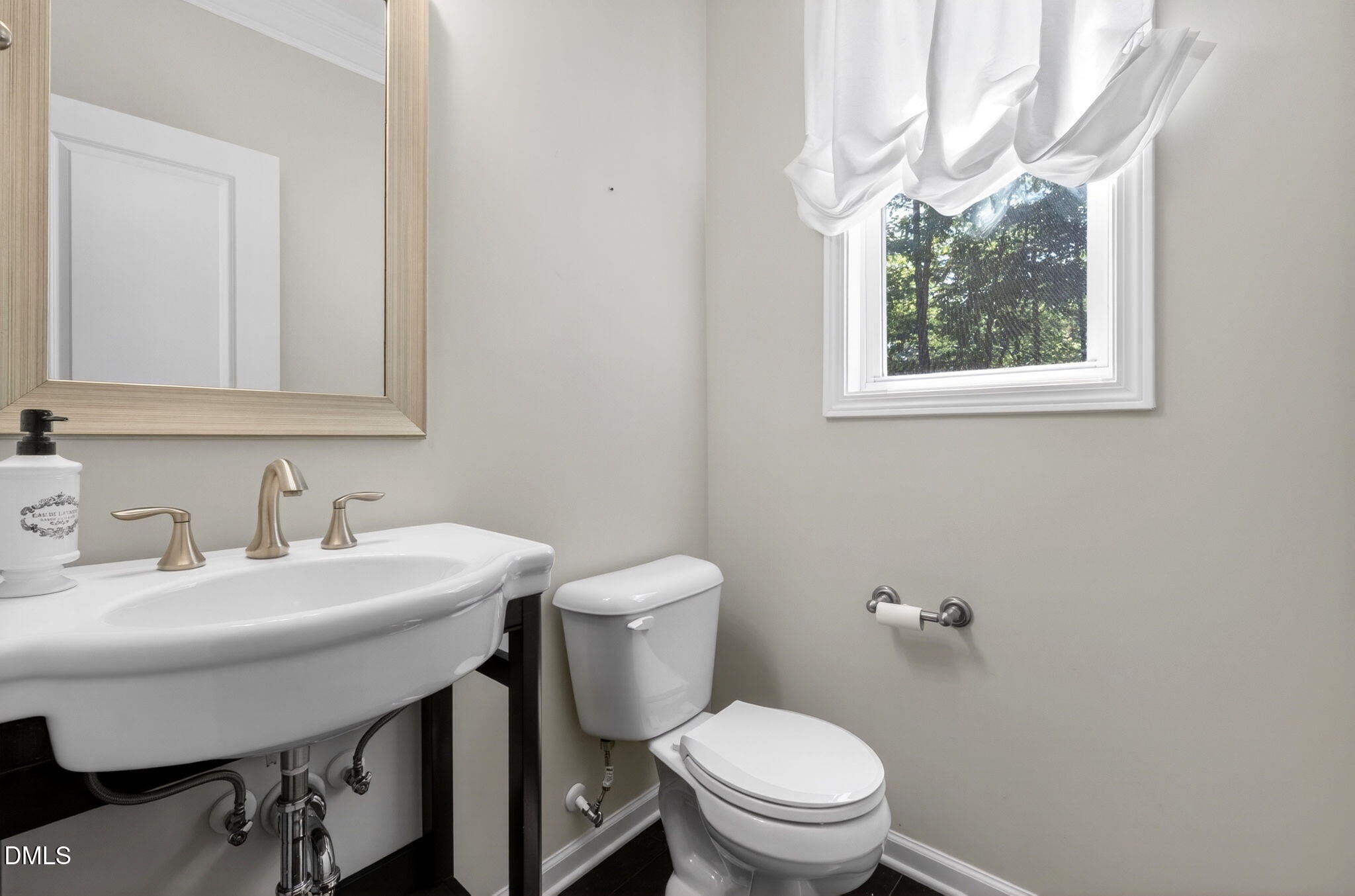 258 Chatsworth Lane Property Photo 23