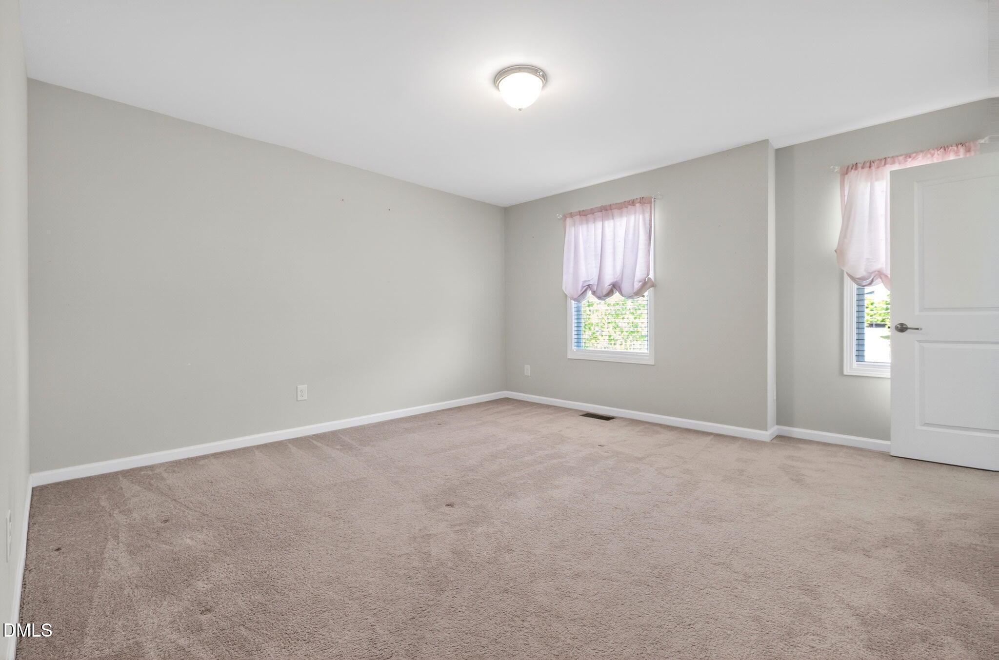 258 Chatsworth Lane Property Photo 41