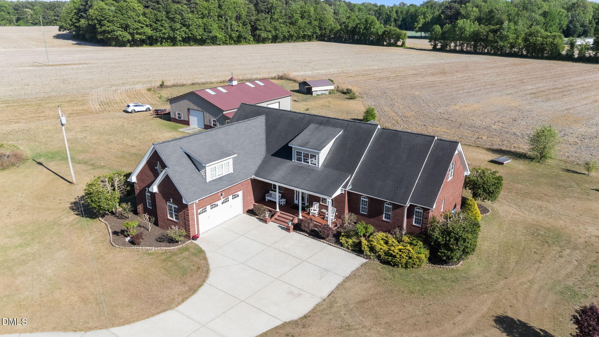 422 Hodge Road Property Photo 1