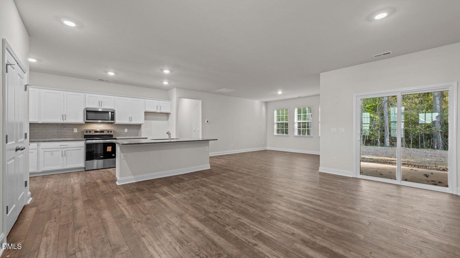 10650 Beard Way Property Photo 6