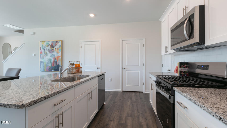 923 Sculptor Street Property Photo 15