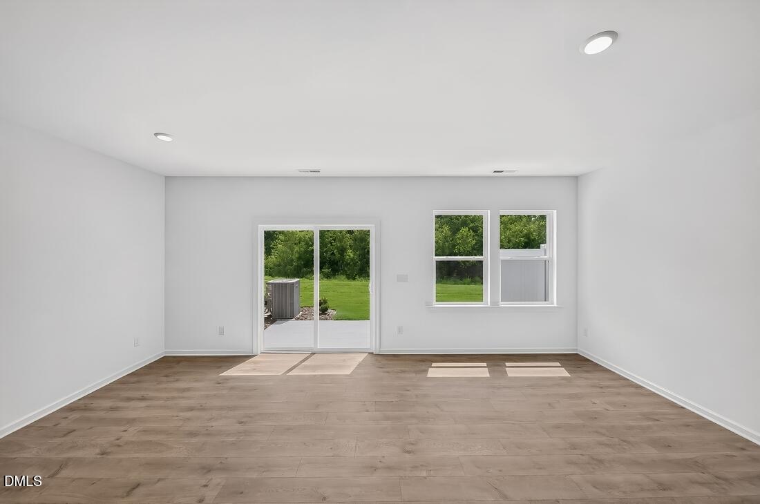 331 Sweetbay Tree Drive Property Photo 7