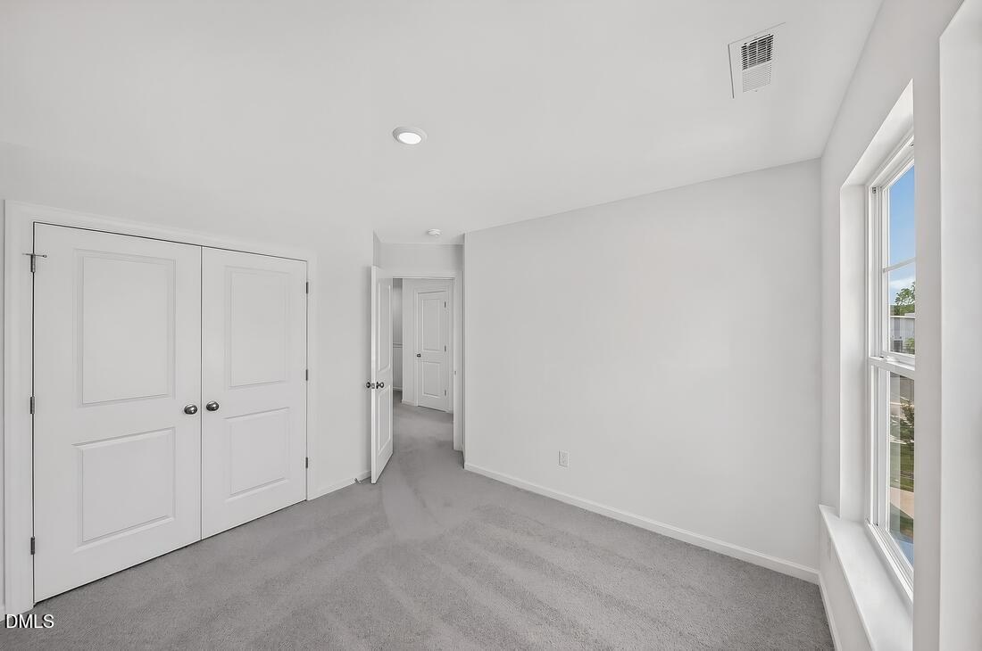 331 Sweetbay Tree Drive Property Photo 11