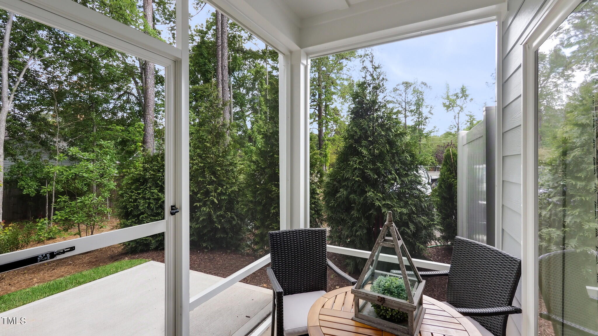 212 Deercroft Drive Property Photo 23