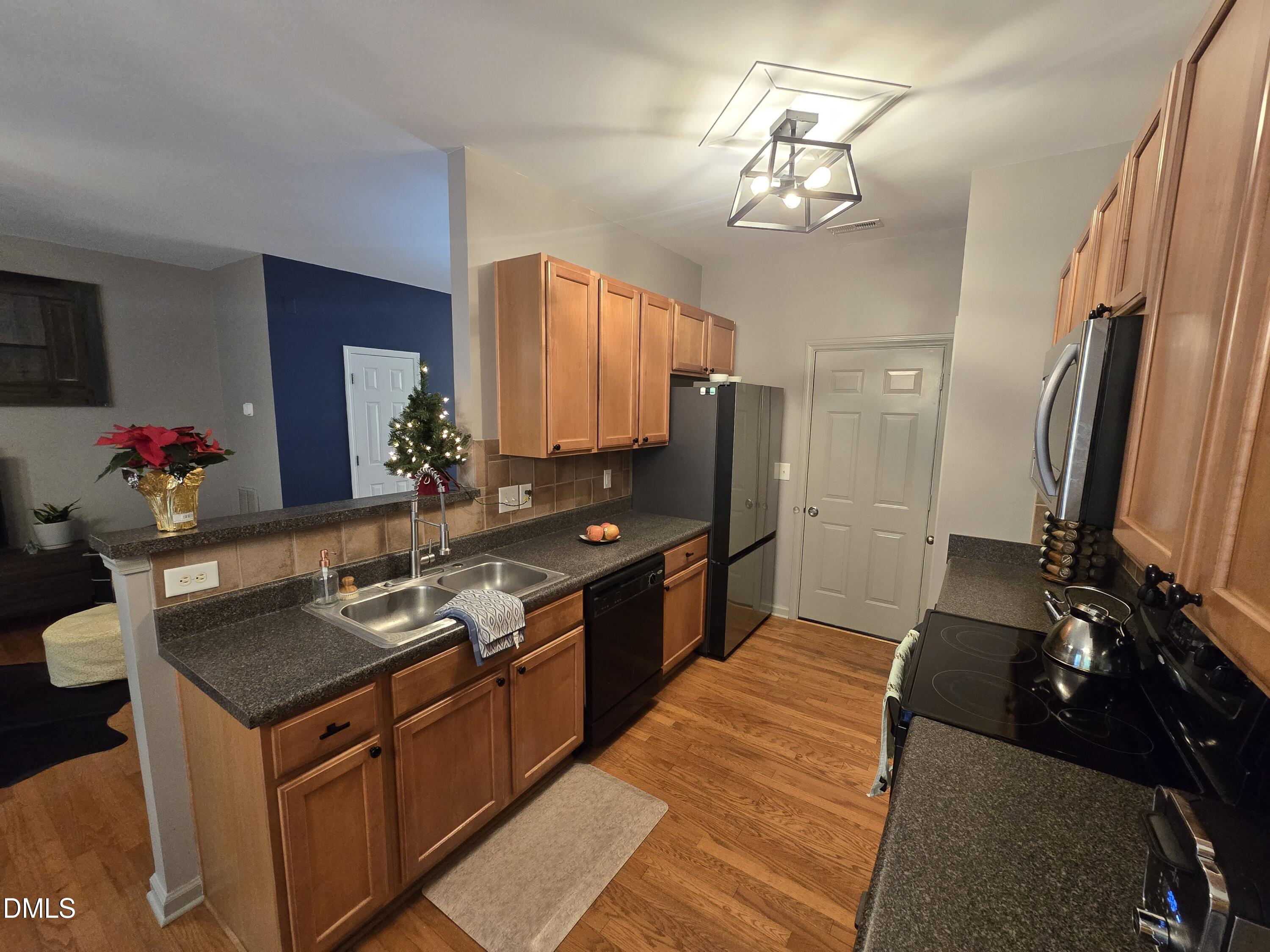 202 Storemont Way Property Photo 12