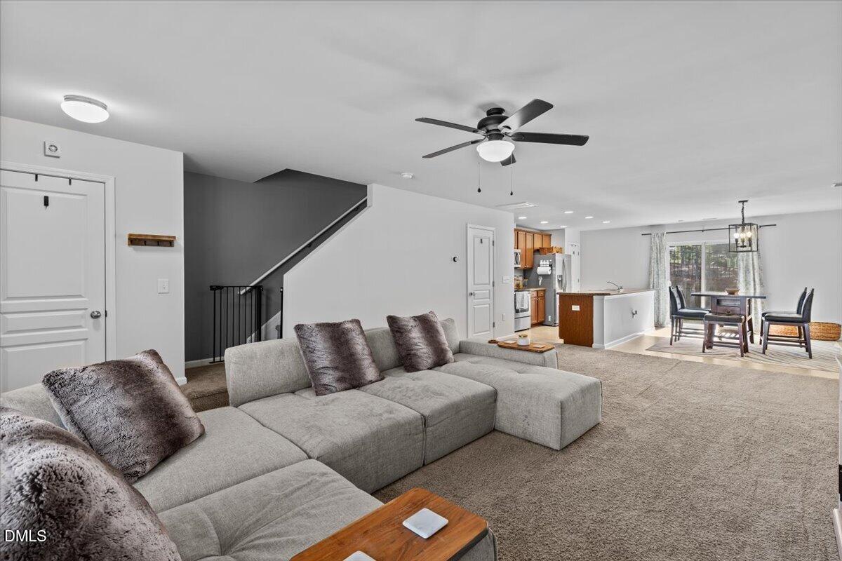 100 Stratford Lakes Drive Unit 384 Property Photo 5