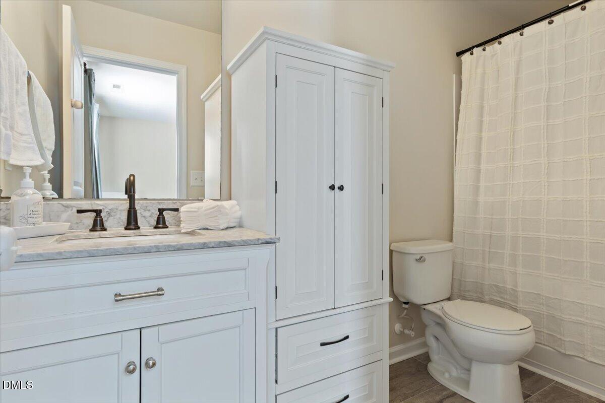 100 Stratford Lakes Drive Unit 384 Property Photo 13