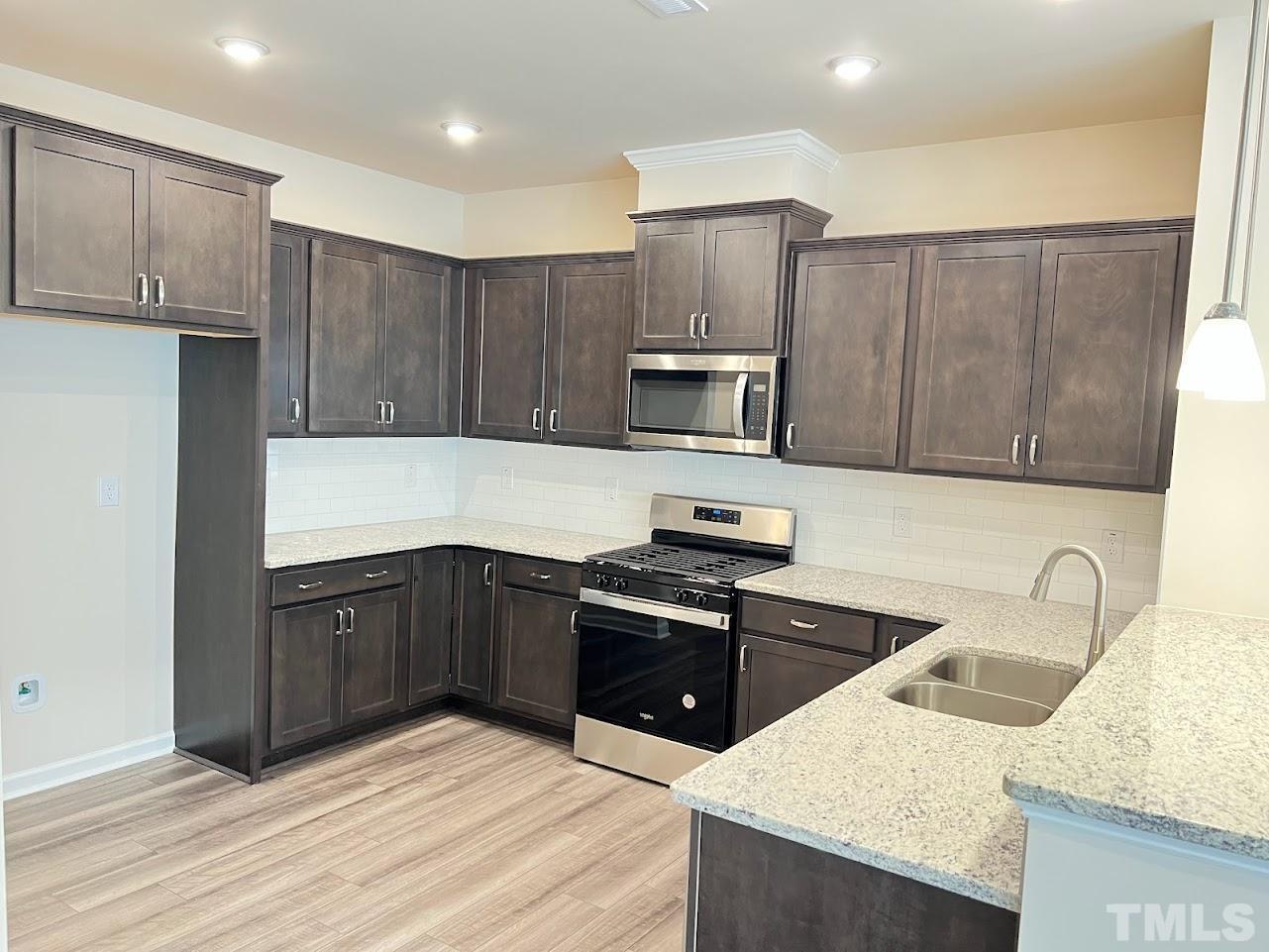 4812 Trikala Avenue Property Photo 4