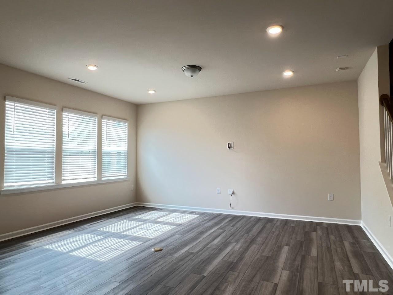 4812 Trikala Avenue Property Photo 6