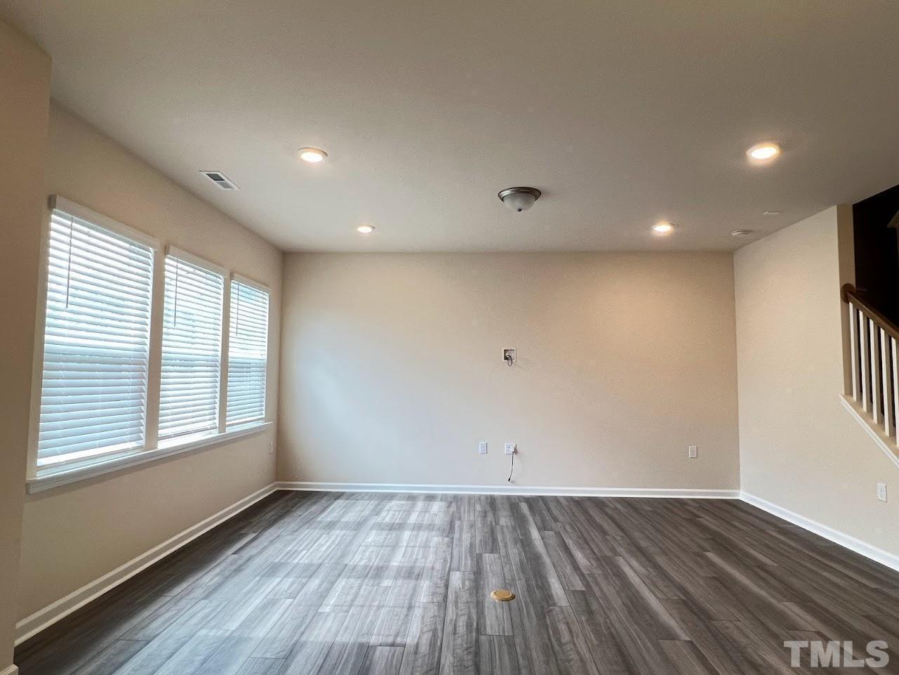 4812 Trikala Avenue Property Photo 7