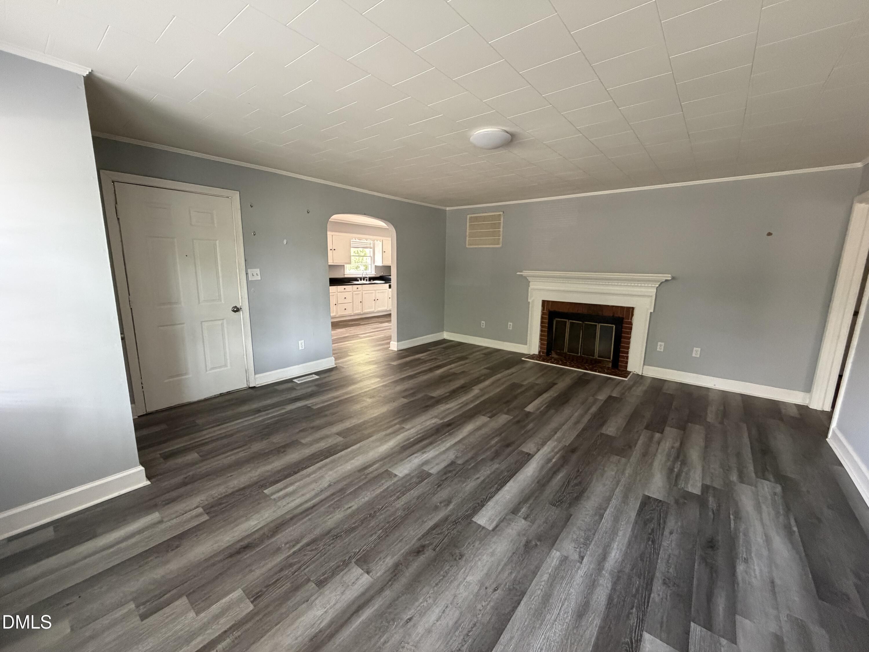 307 Byrd Street Property Photo 5
