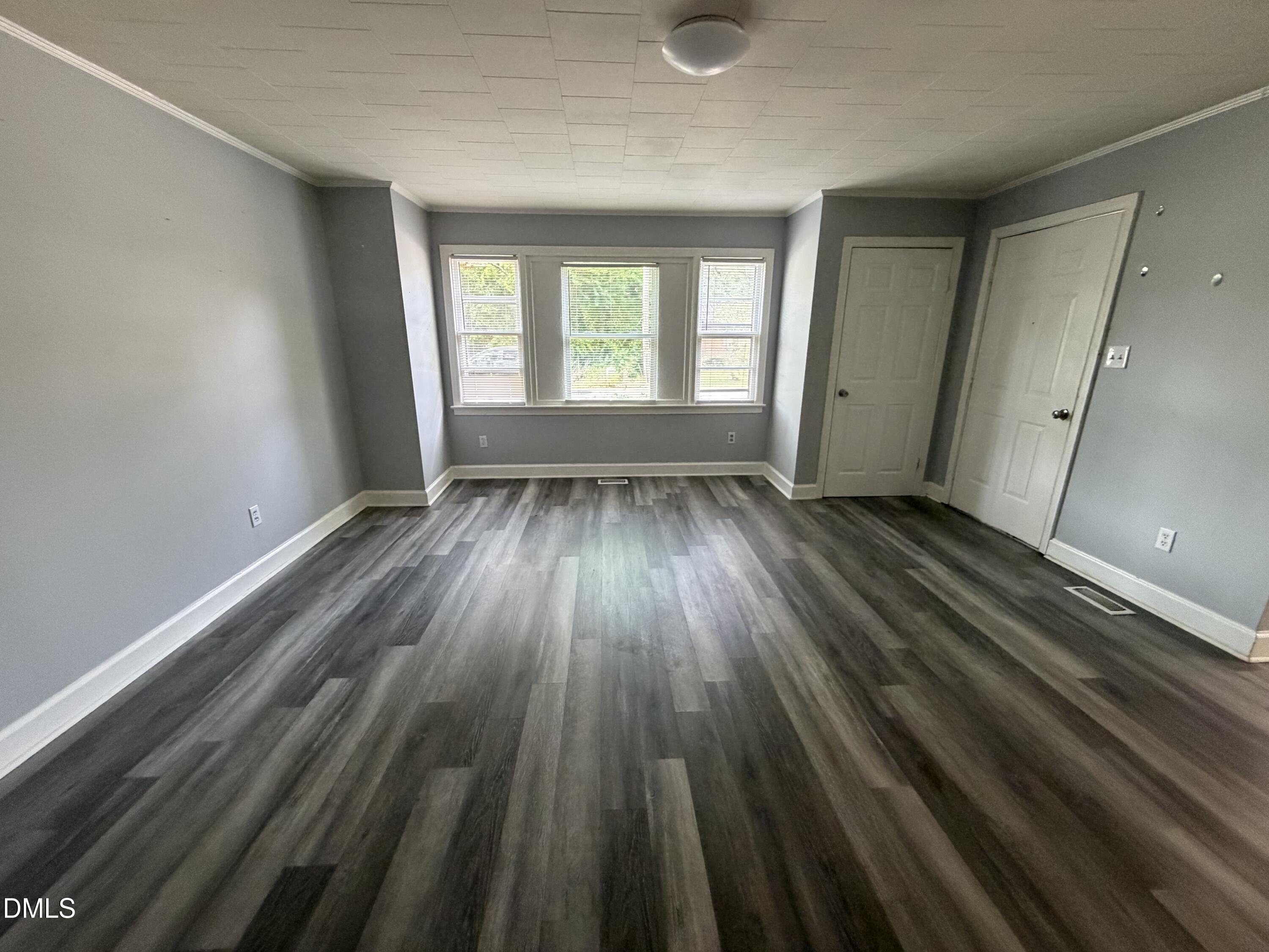 307 Byrd Street Property Photo 6