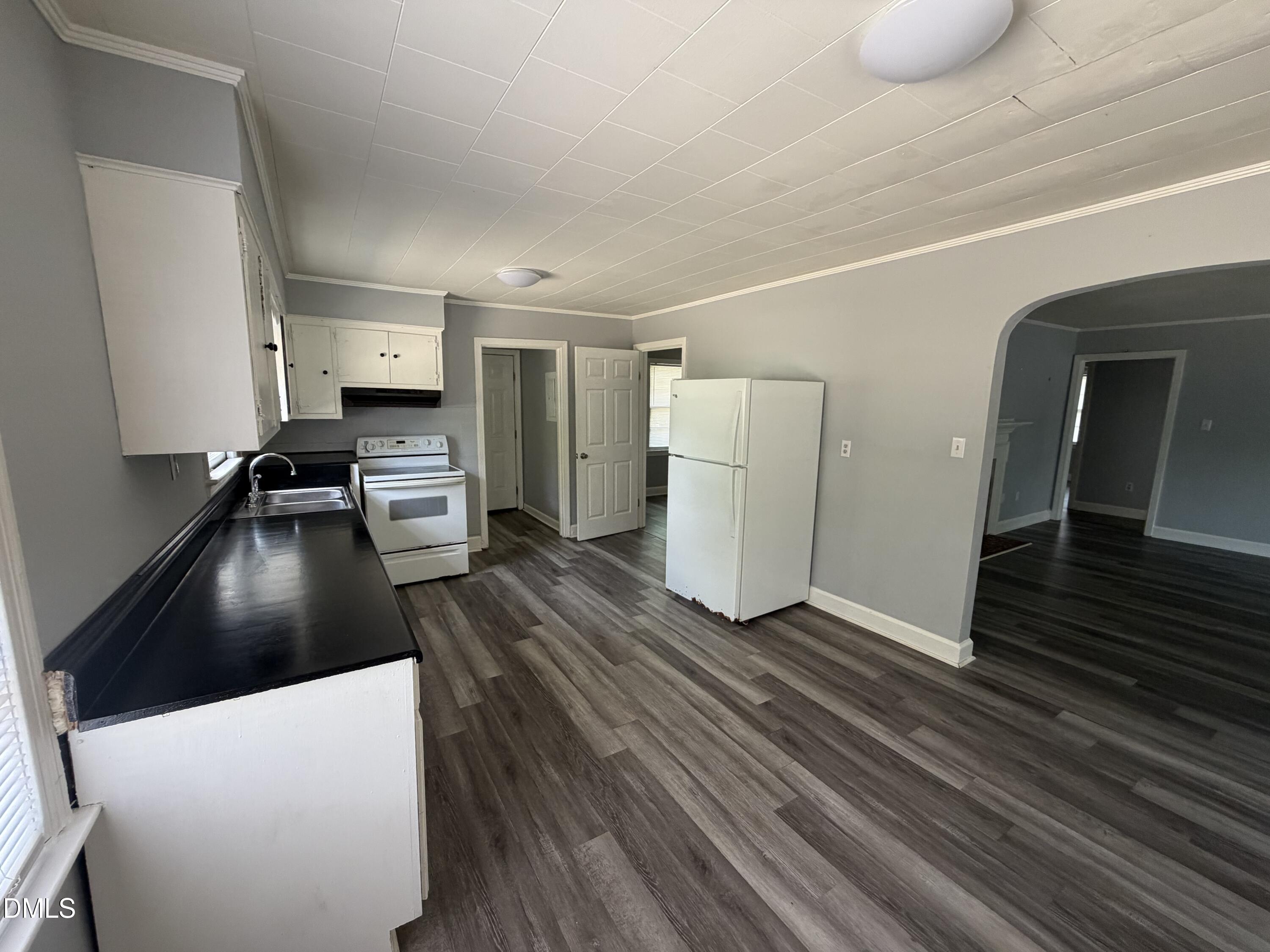307 Byrd Street Property Photo 11