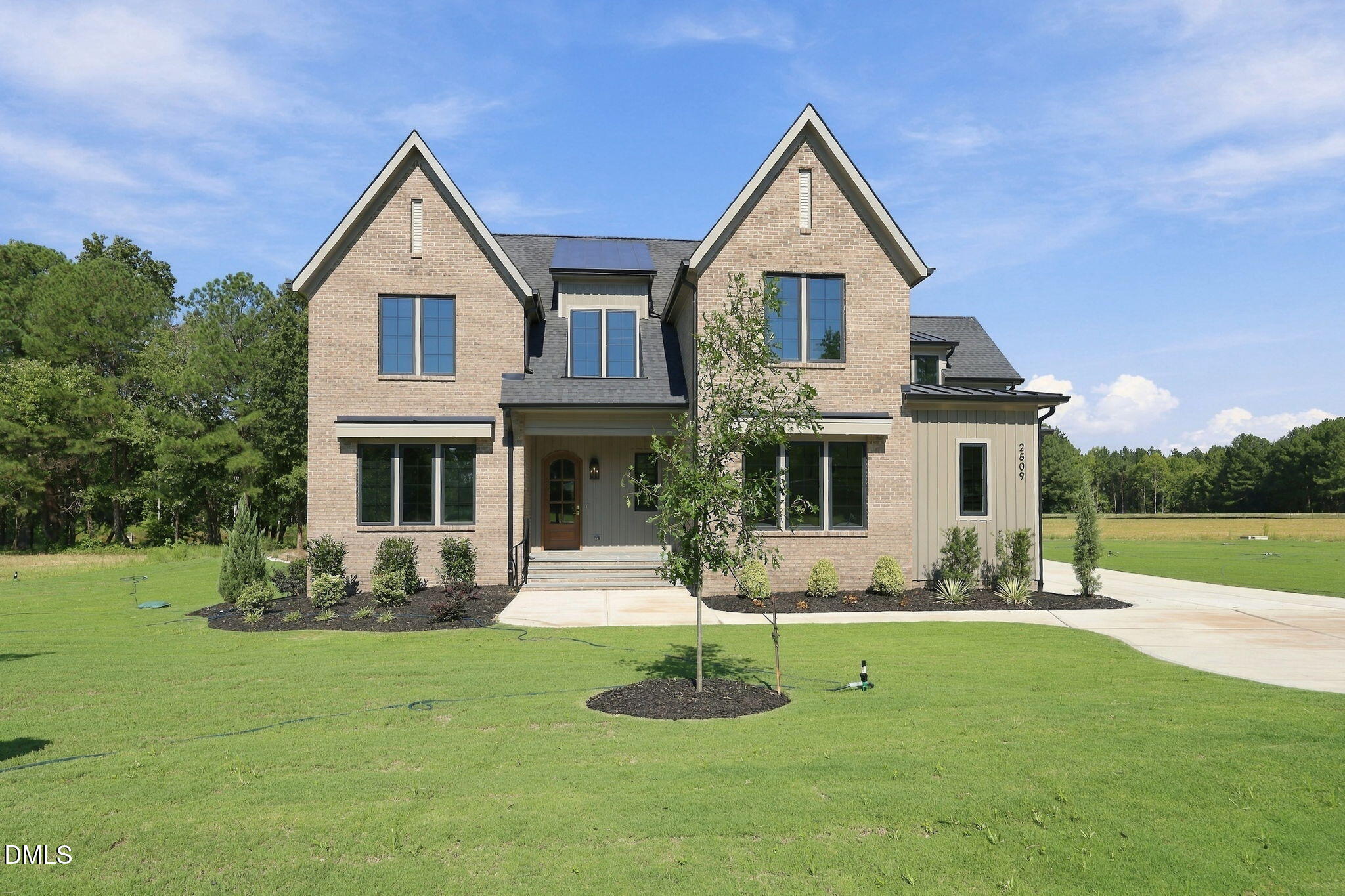 2509 Rosslare Pond Trail Property Photo 2