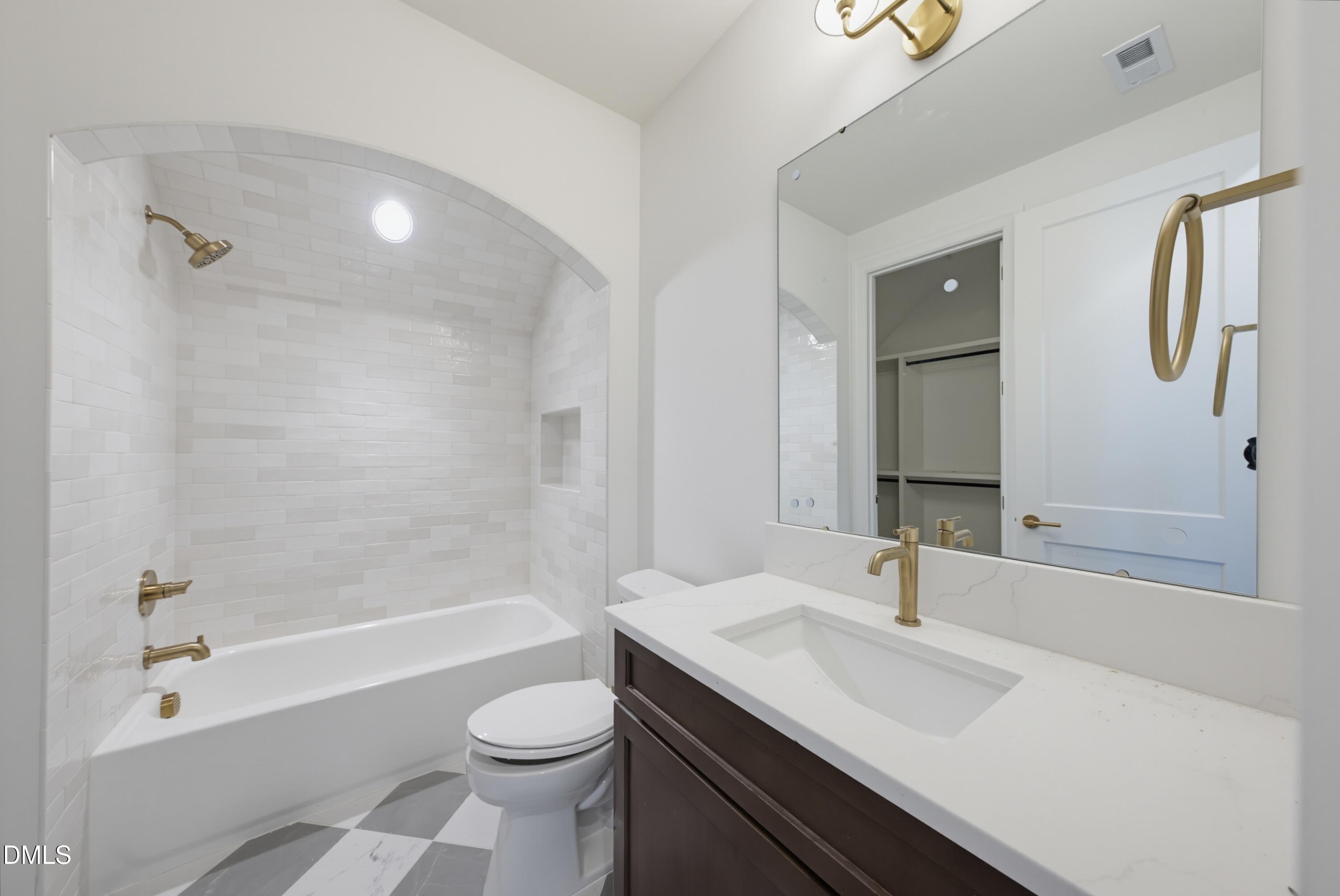 2509 Rosslare Pond Trail Property Photo 29