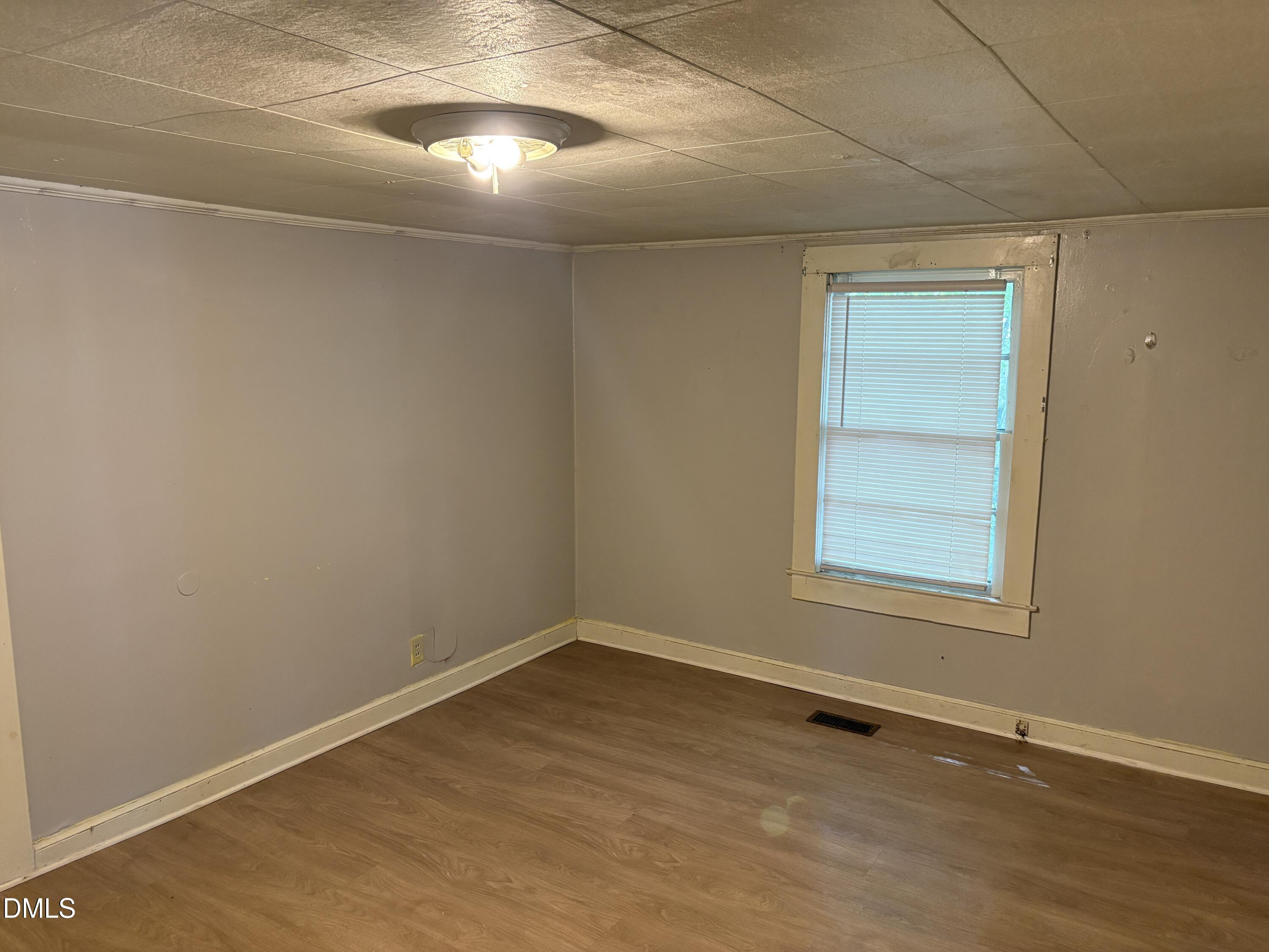 127 E End Avenue Property Photo 11