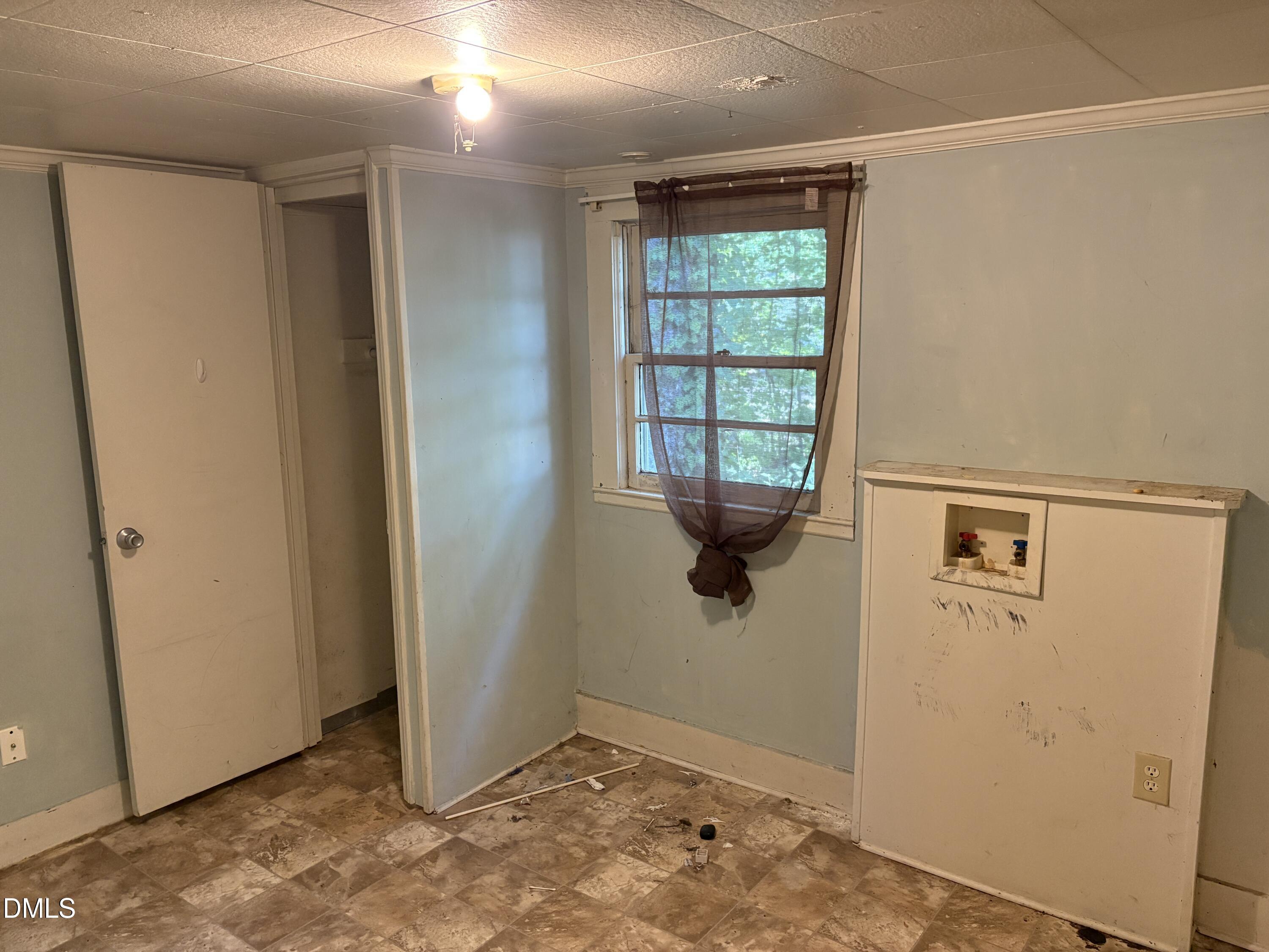 127 E End Avenue Property Photo 14