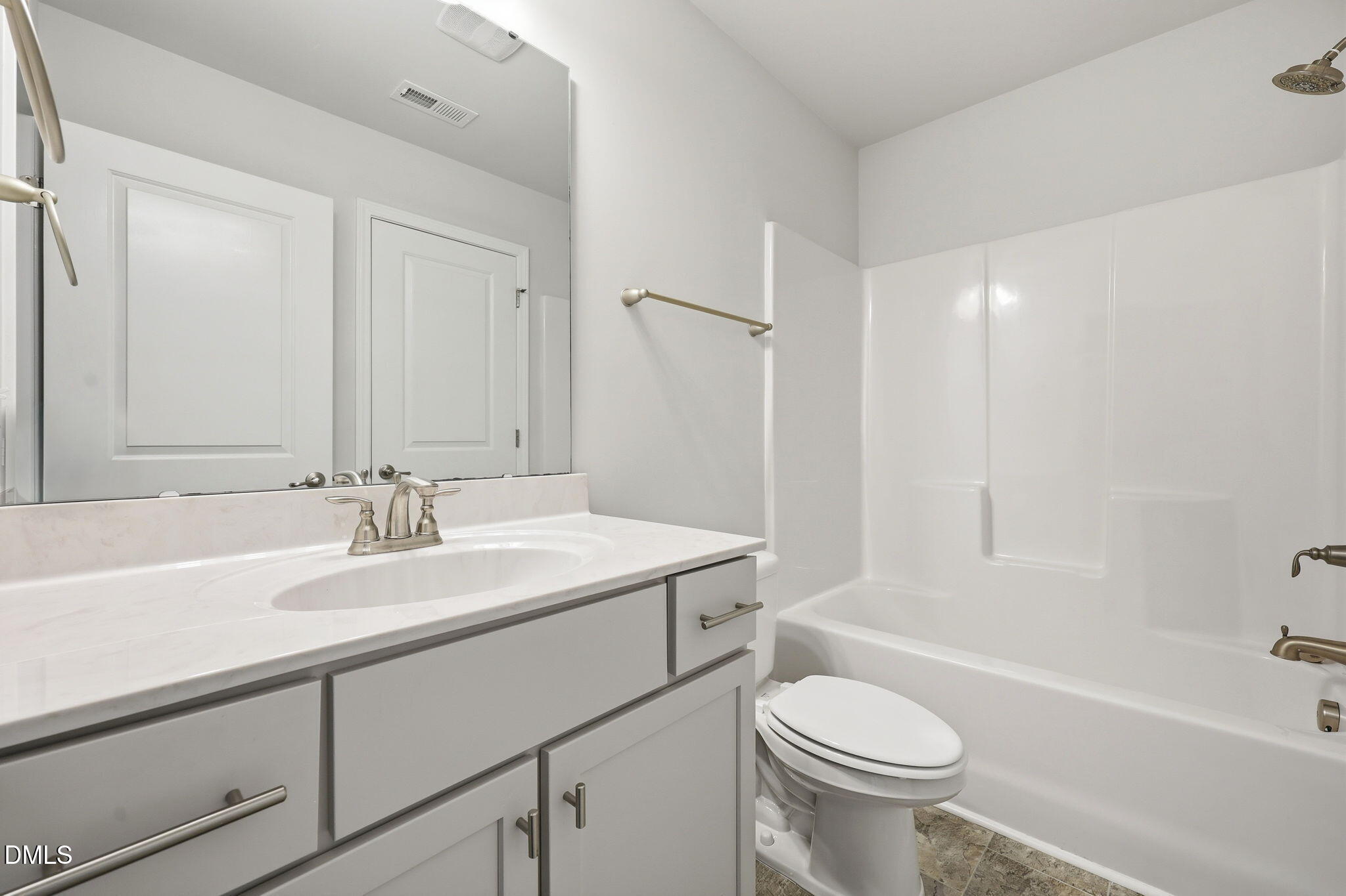 407 Glenkirk Place Property Photo 24