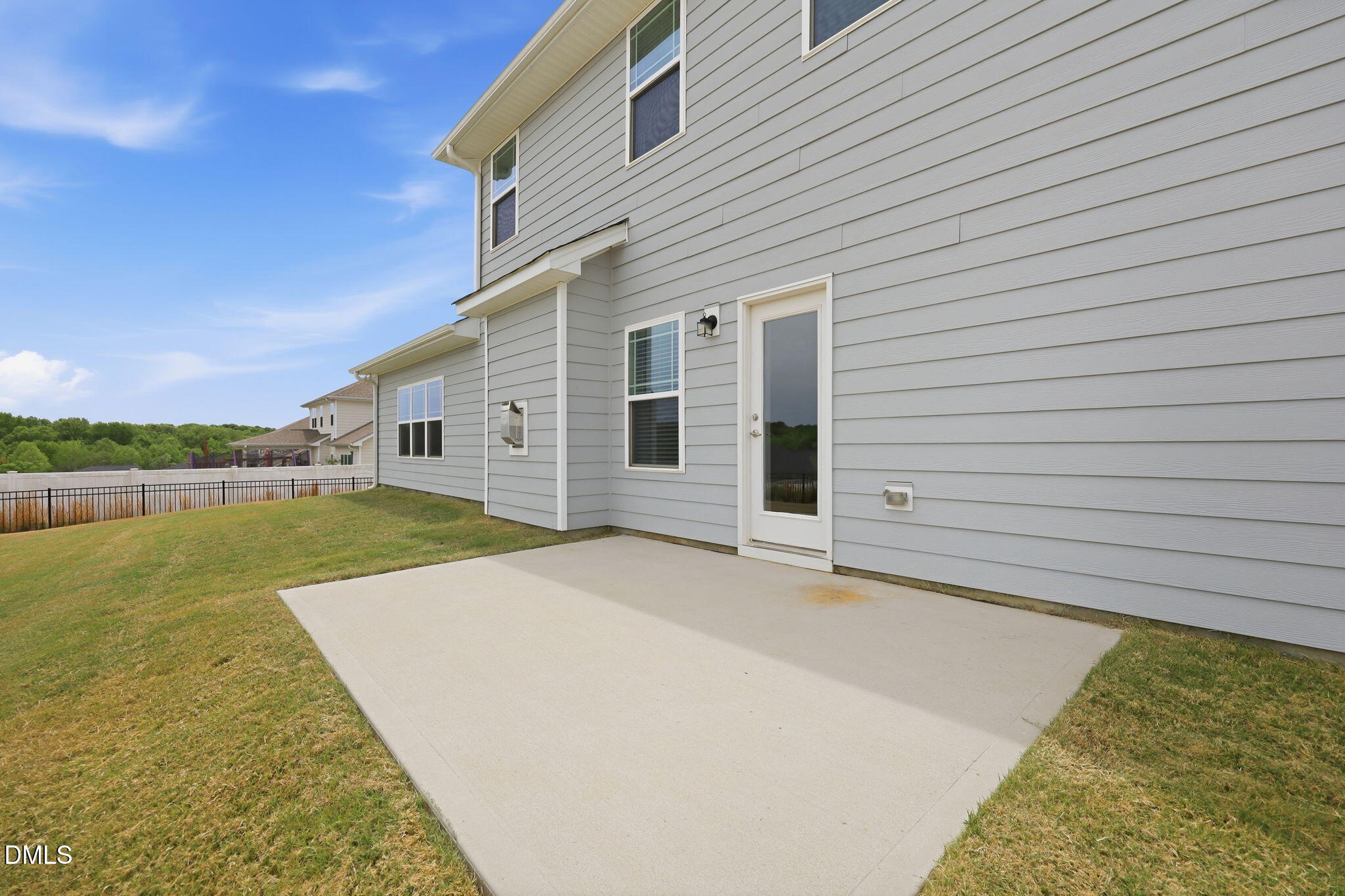 407 Glenkirk Place Property Photo 26
