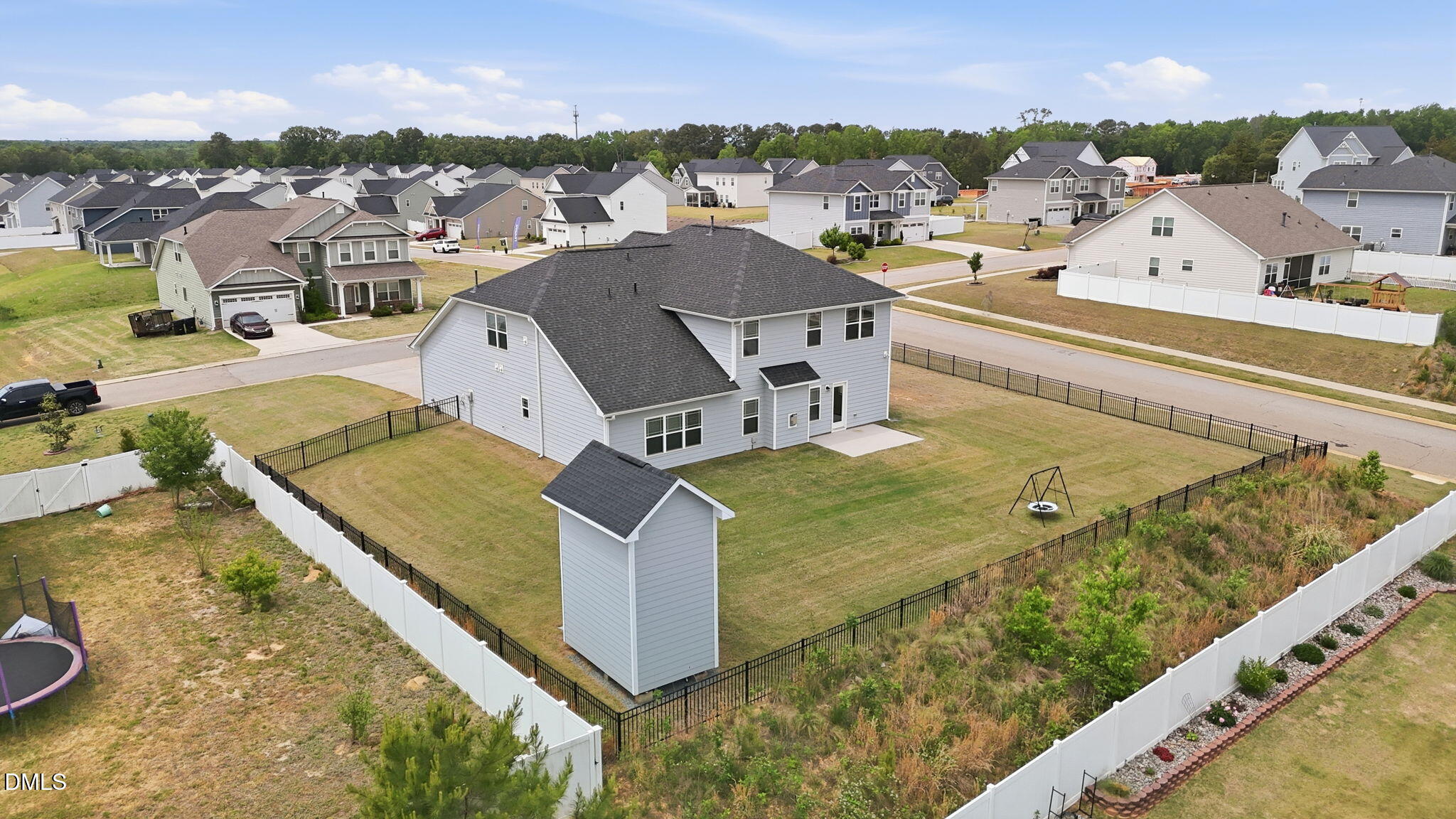 407 Glenkirk Place Property Photo 29