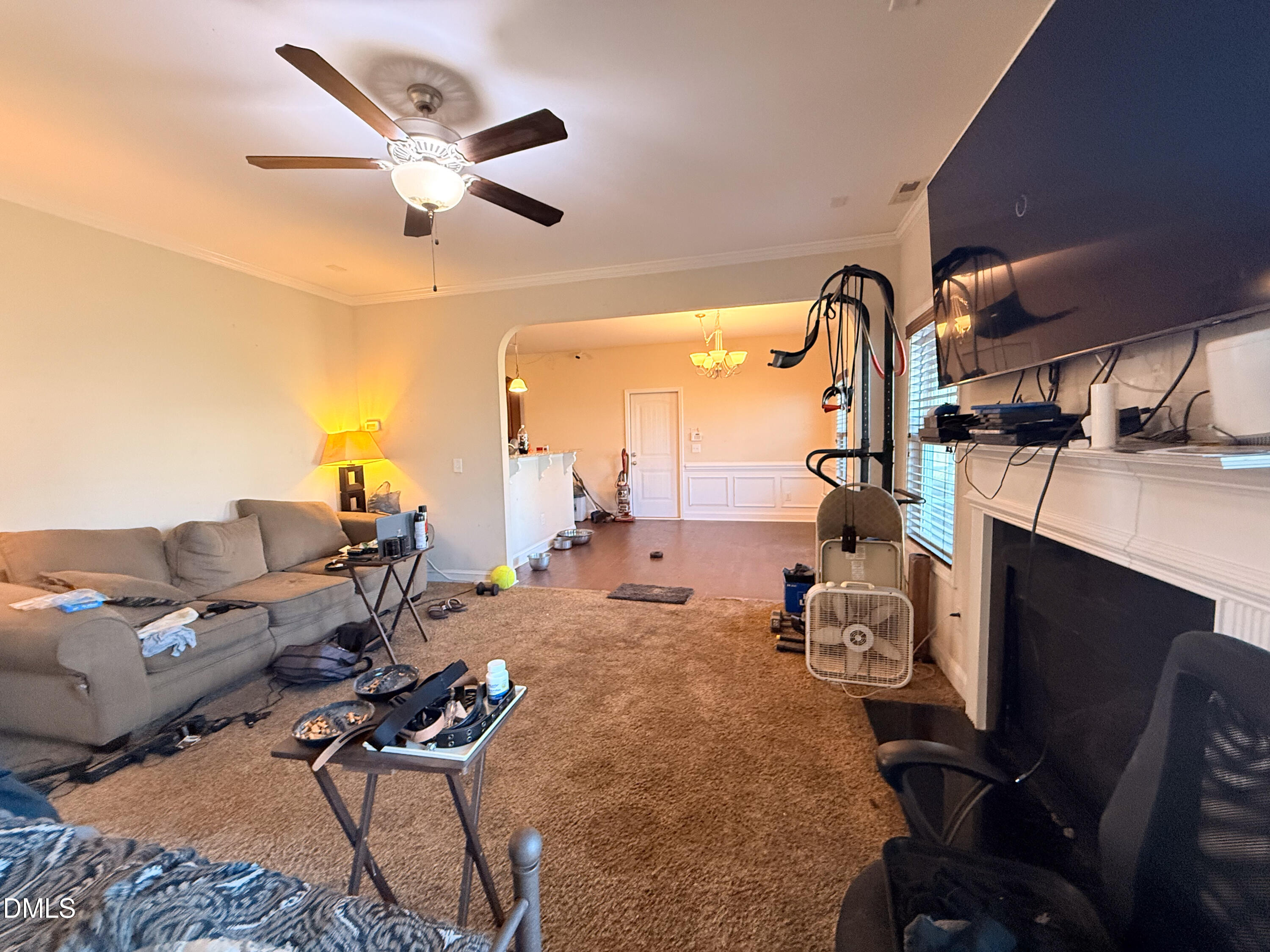 5216 Debut Avenue Property Photo 6