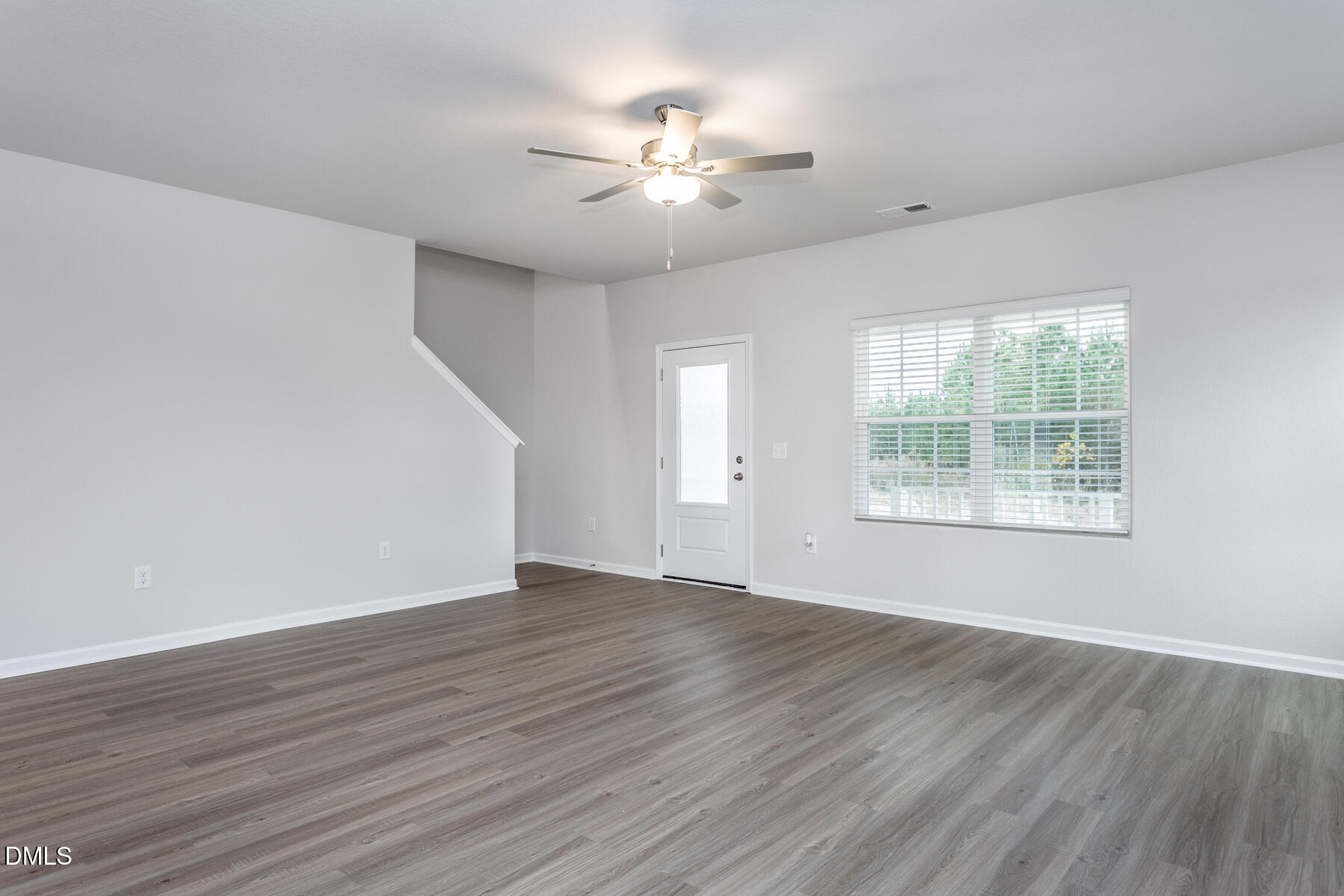 11510 International Drive Property Photo 3