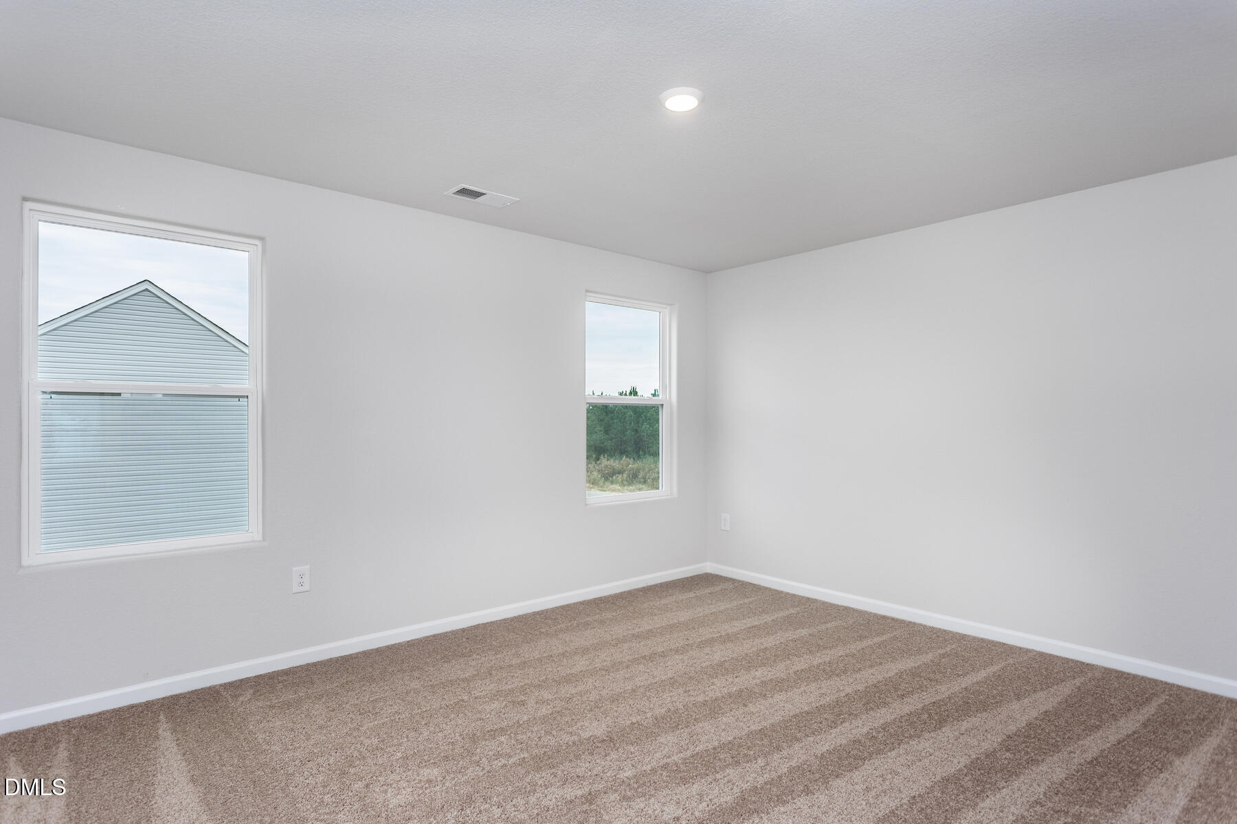 11510 International Drive Property Photo 15
