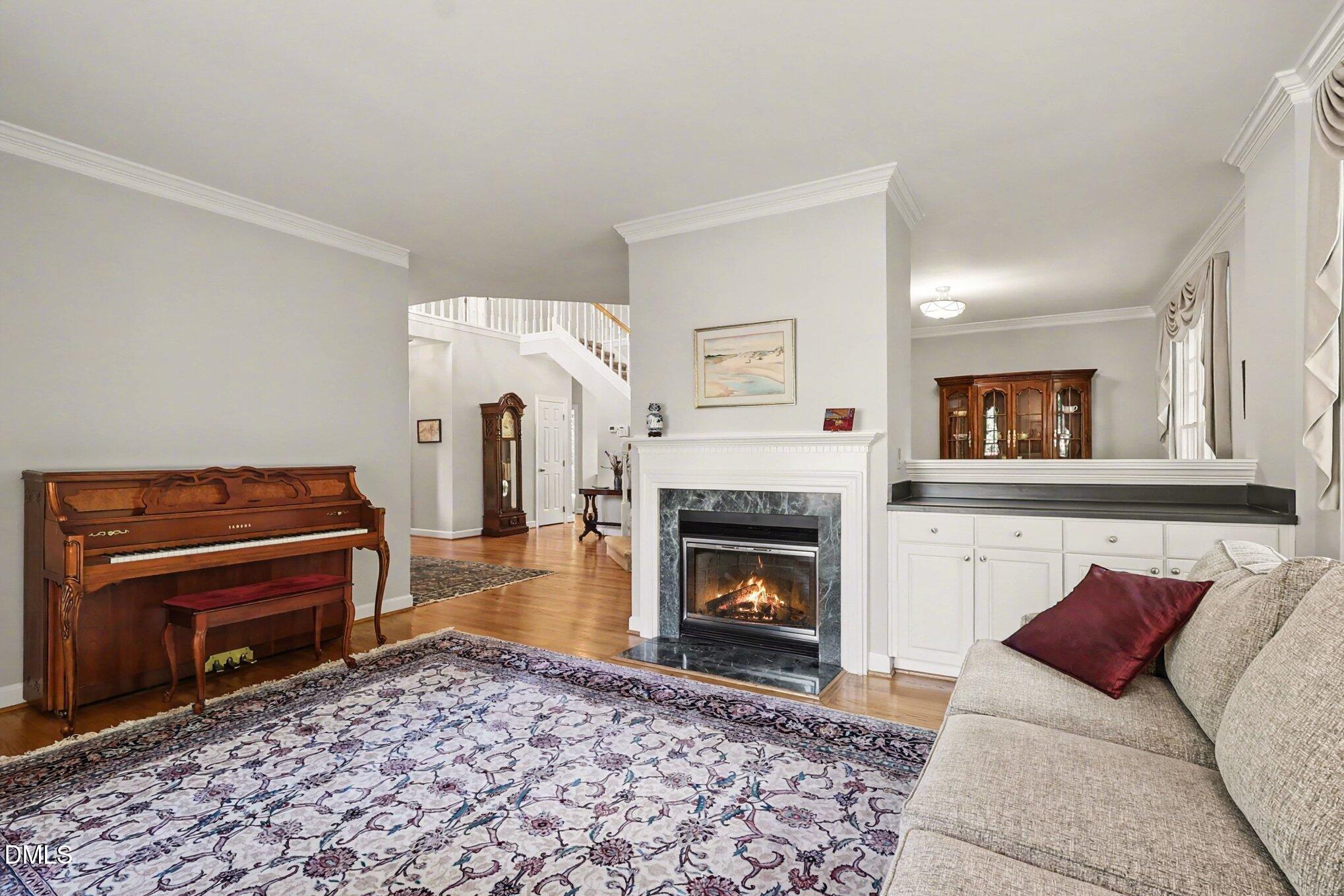 1224 E Pointe Drive Property Photo 18