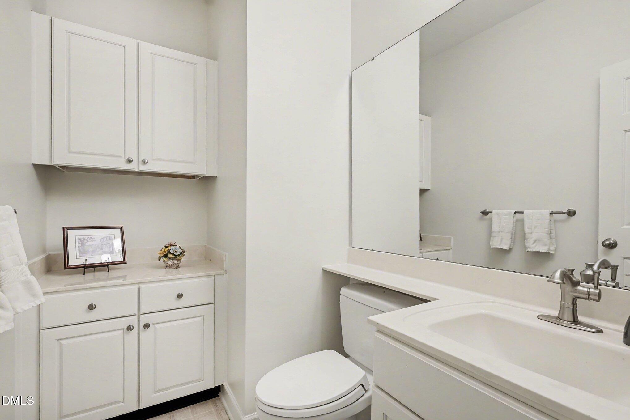 1224 E Pointe Drive Property Photo 44