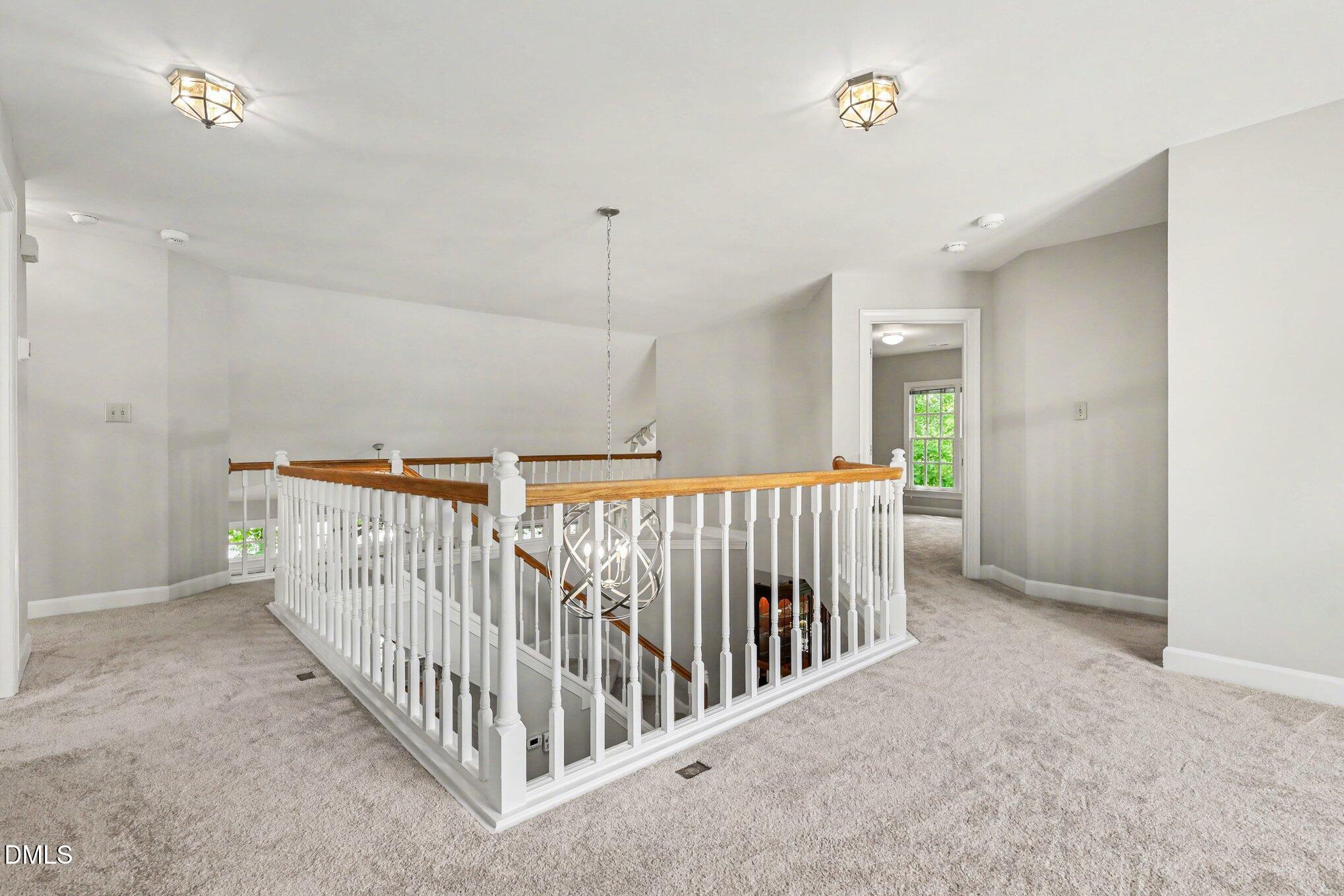 1224 E Pointe Drive Property Photo 46