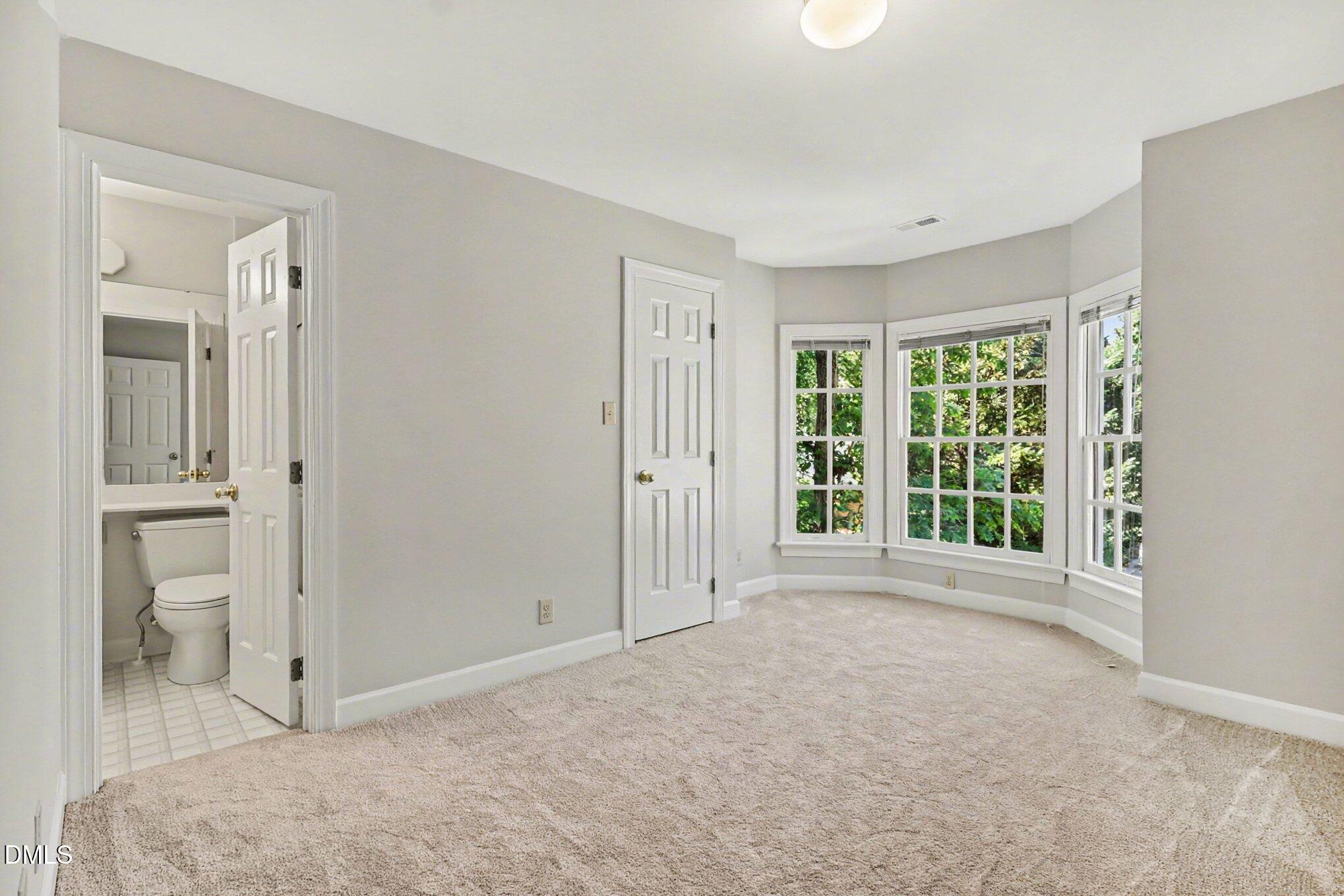 1224 E Pointe Drive Property Photo 52