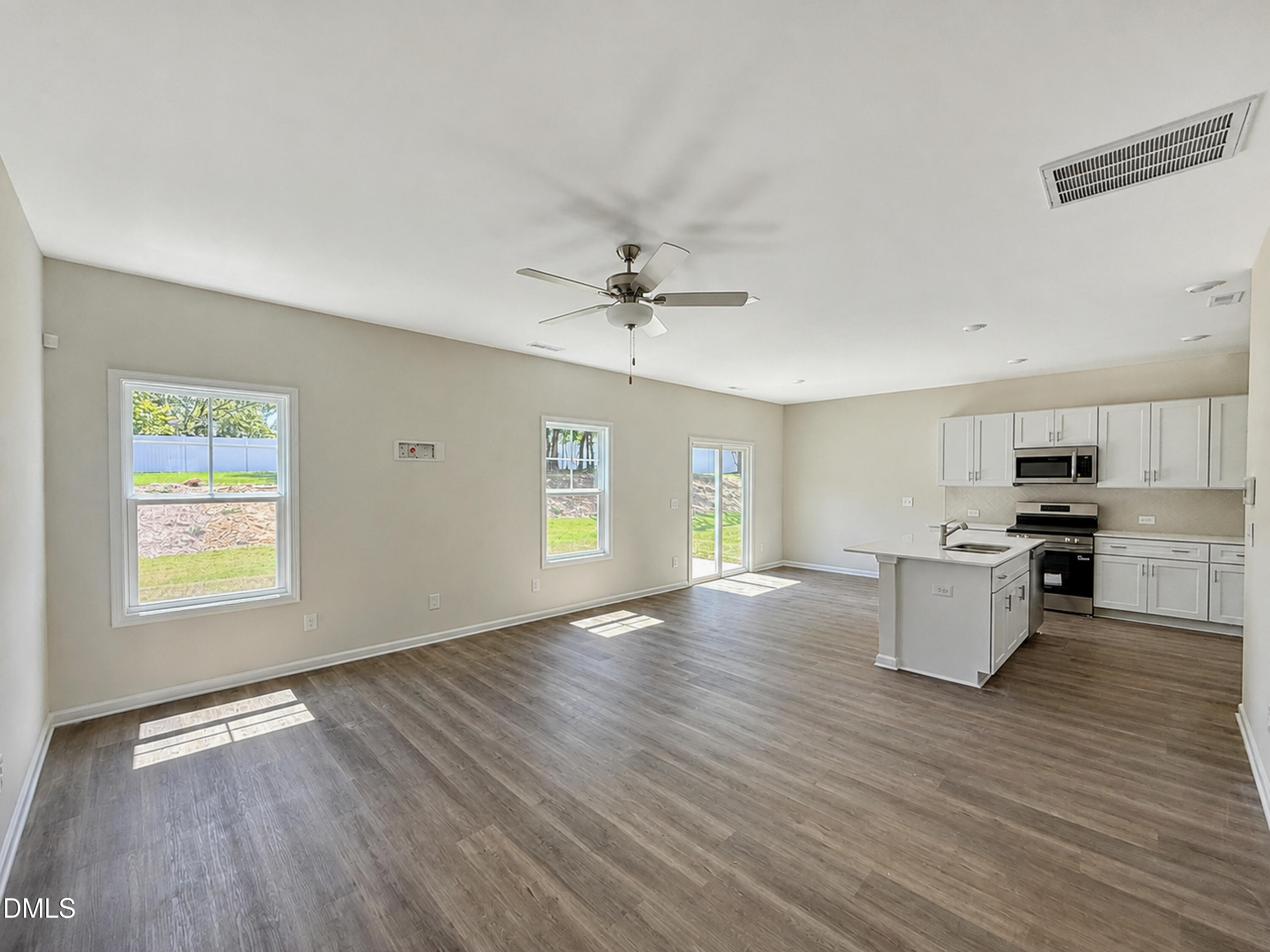 109 Crossvine Street (10) Property Photo 5