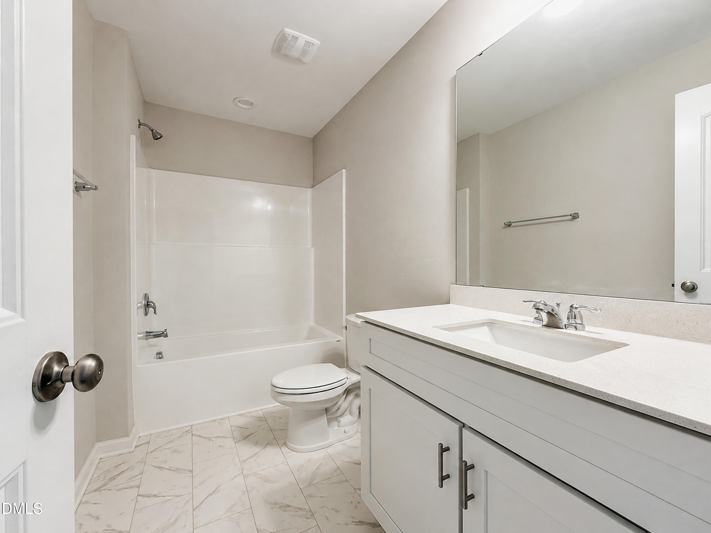 109 Crossvine Street (10) Property Photo 17