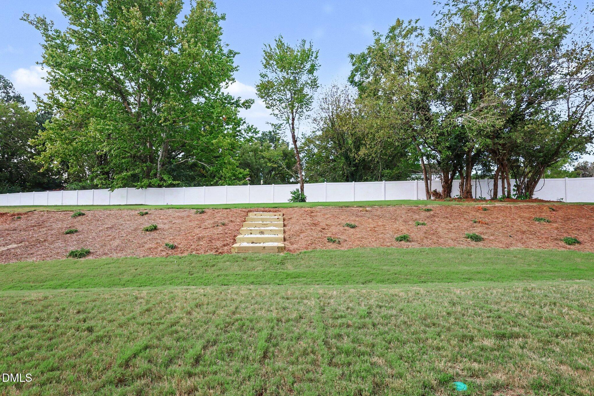 109 Crossvine Street (10) Property Photo 30