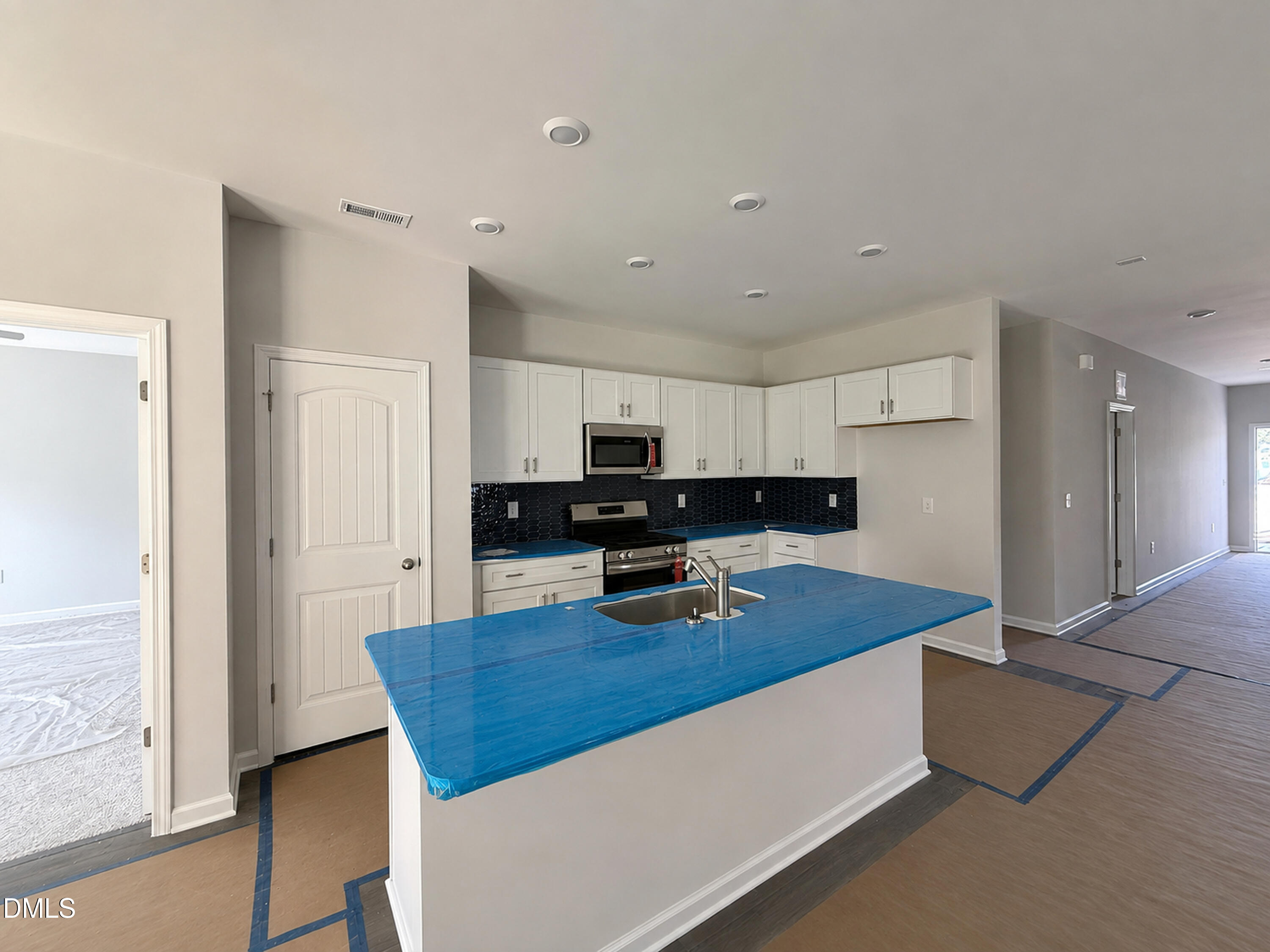 127 Crossvine Street (12) Property Photo 8