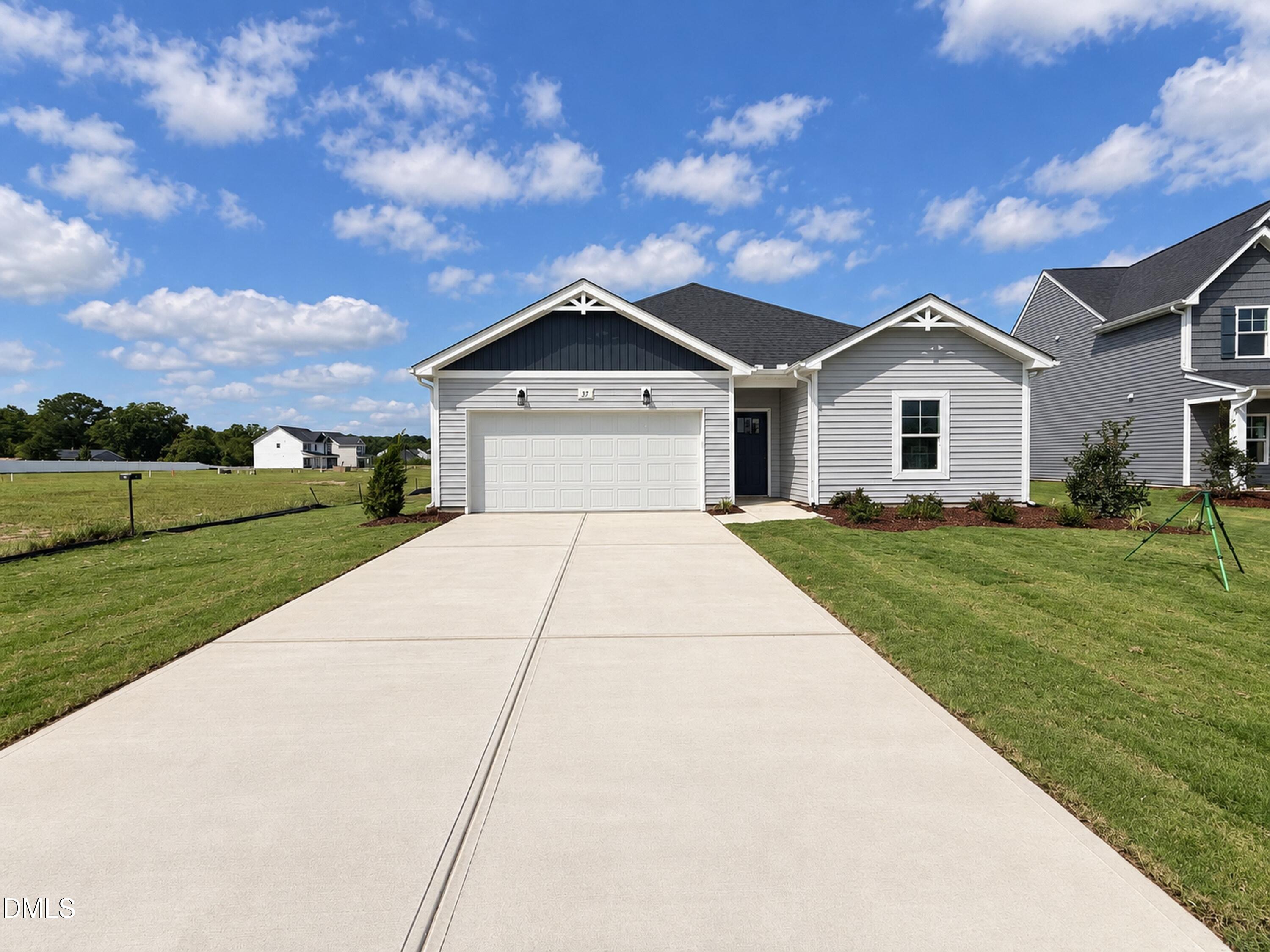 37 Fiddleneck Court (lot 36) Property Photo 1