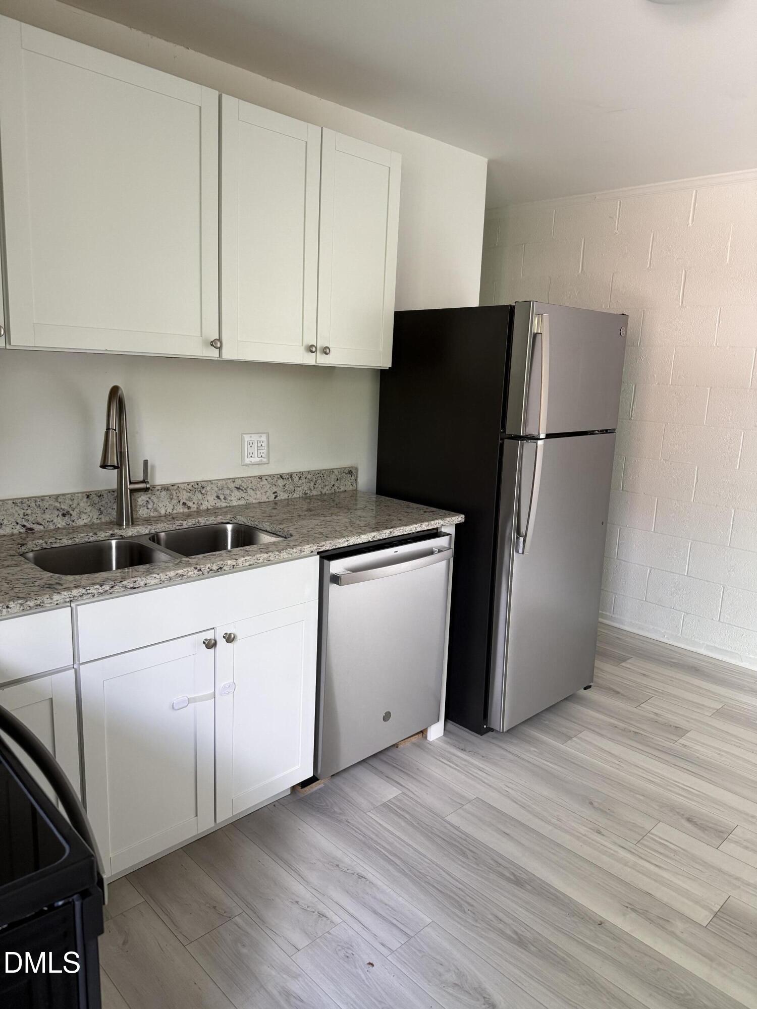 1015 Rosedale Avenue Property Photo 6