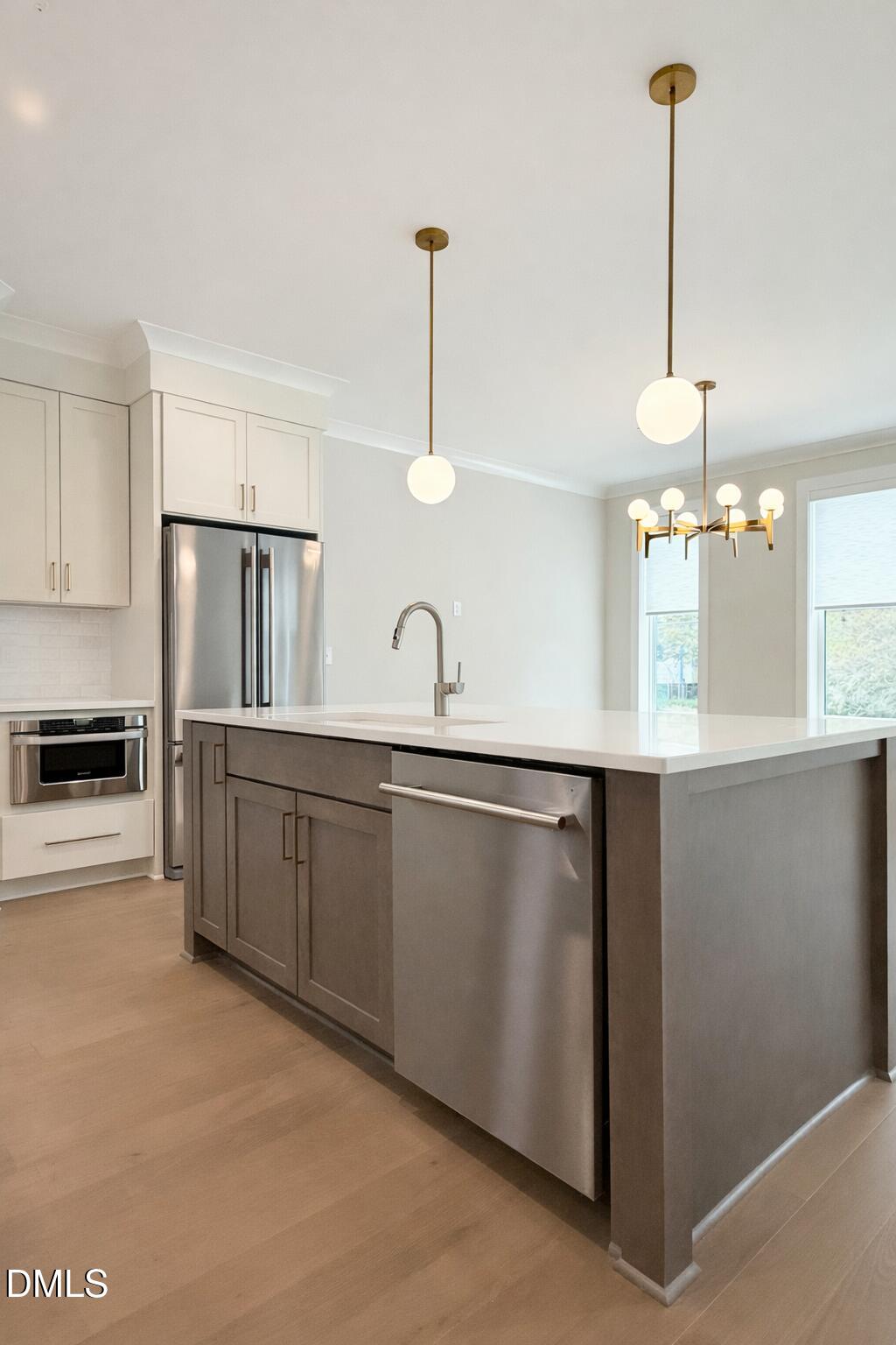 813 Niantic Street Property Photo 43