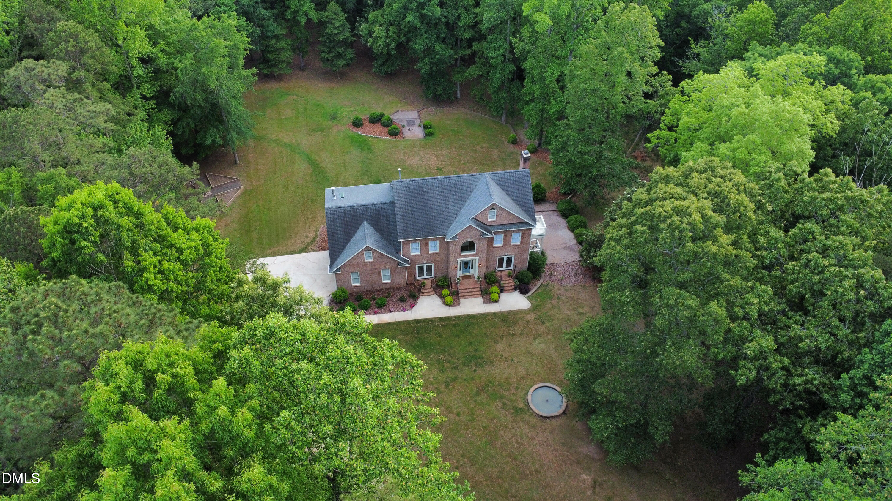 7433 Tynewind Drive Property Photo 2