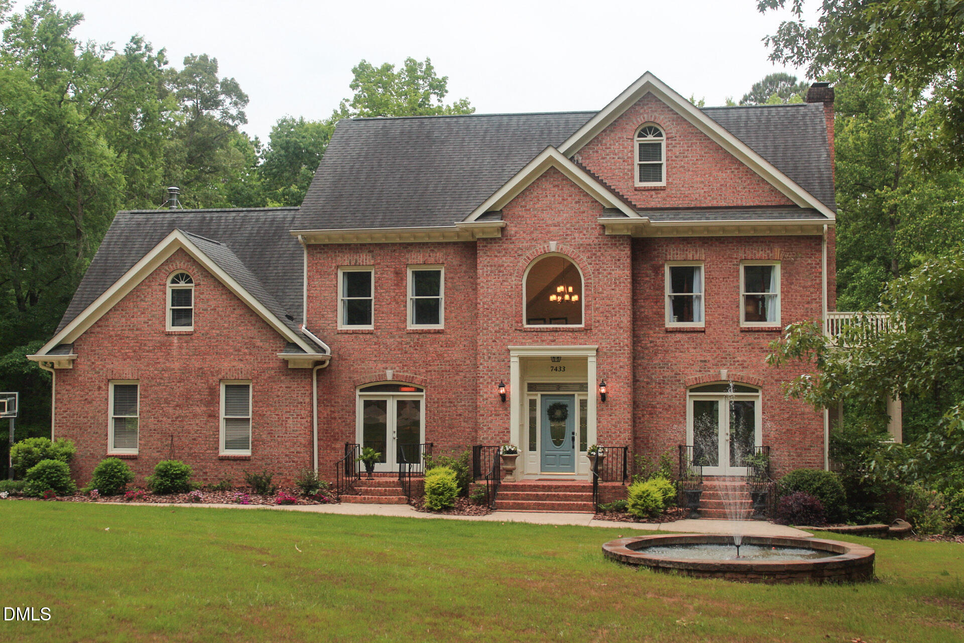 7433 Tynewind Drive Property Photo 4