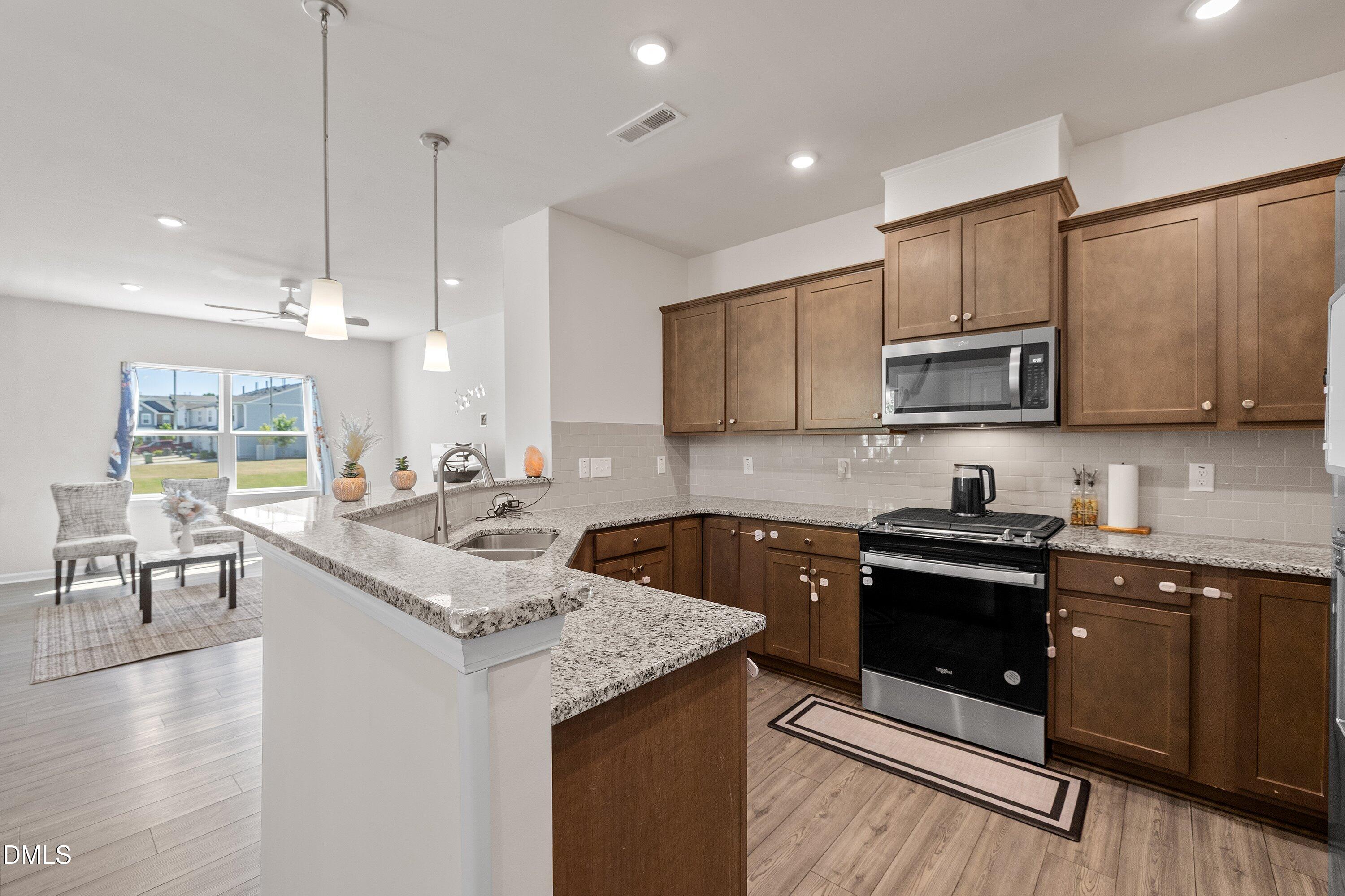 4809 Marousi Court Property Photo 2