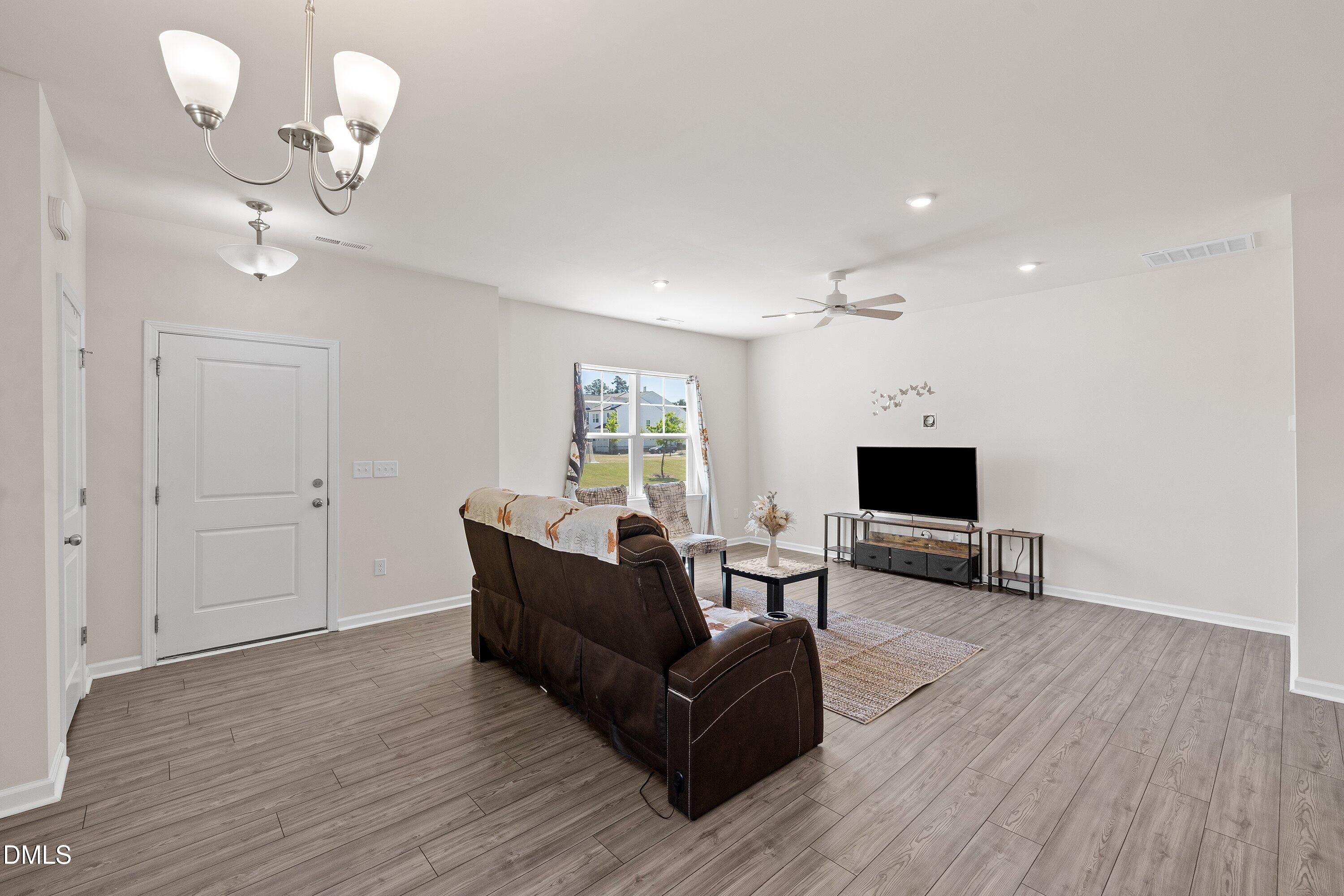 4809 Marousi Court Property Photo 18