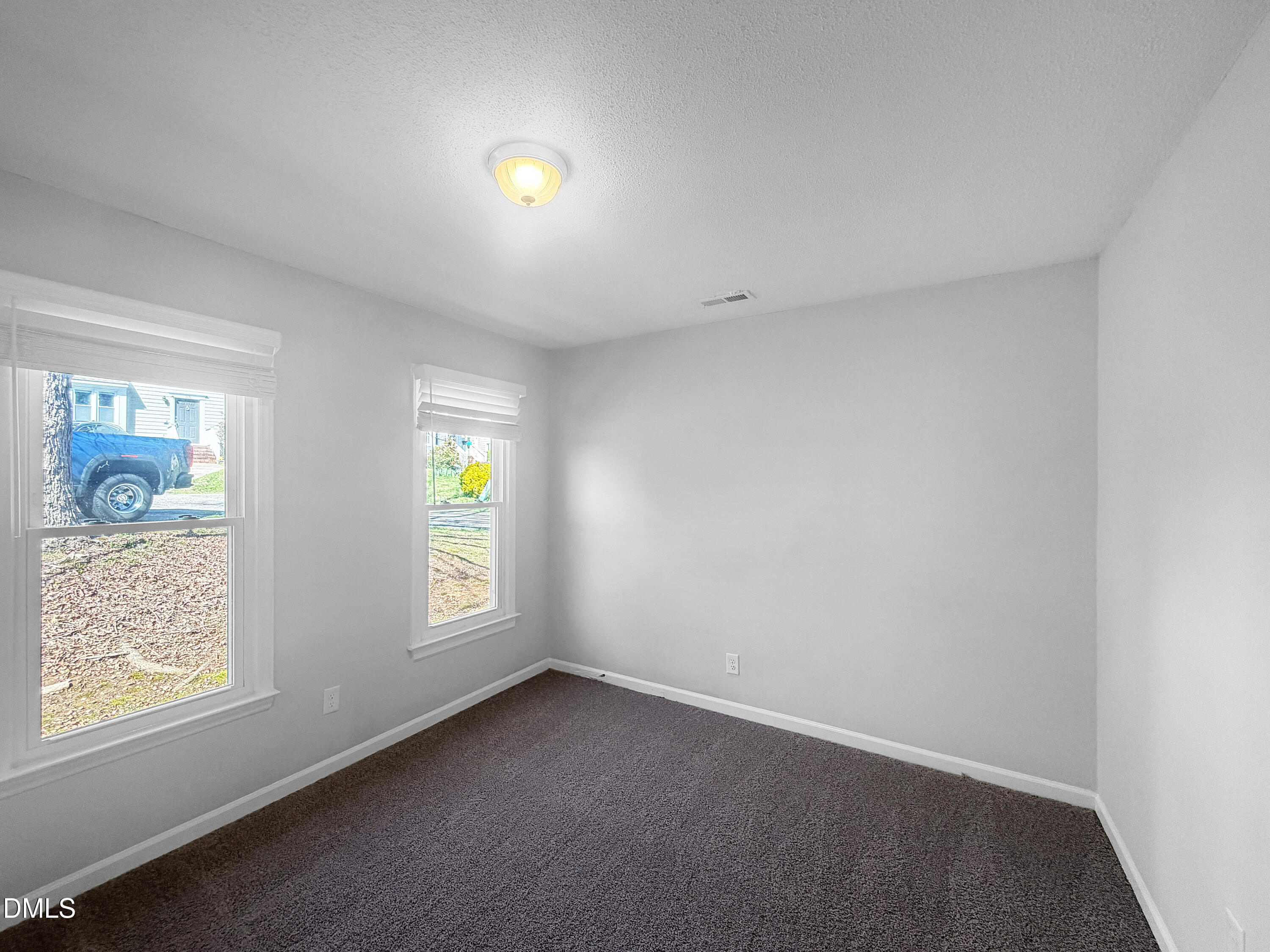 307 Wax Myrtle Court Property Photo 11