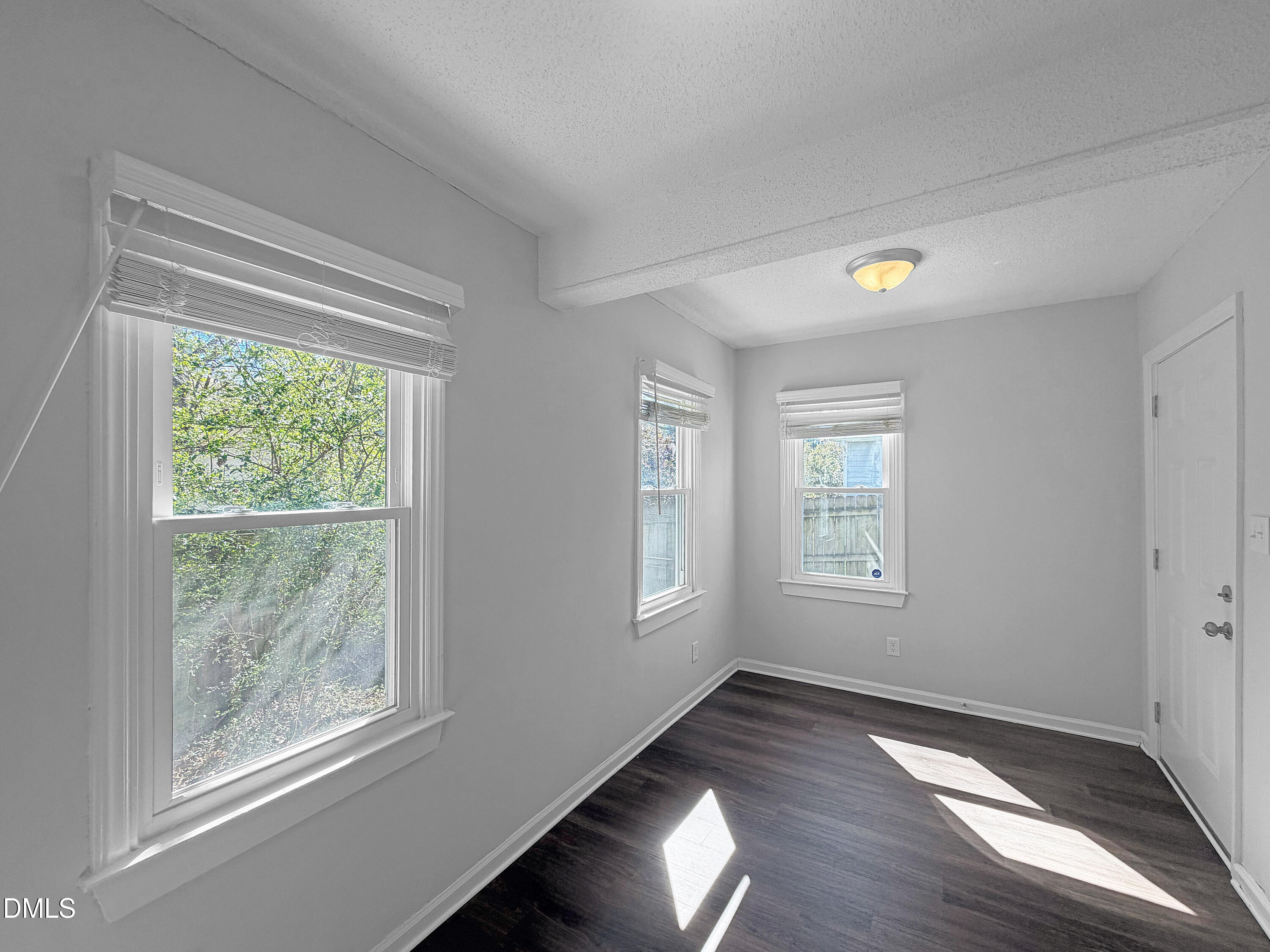 307 Wax Myrtle Court Property Photo 13