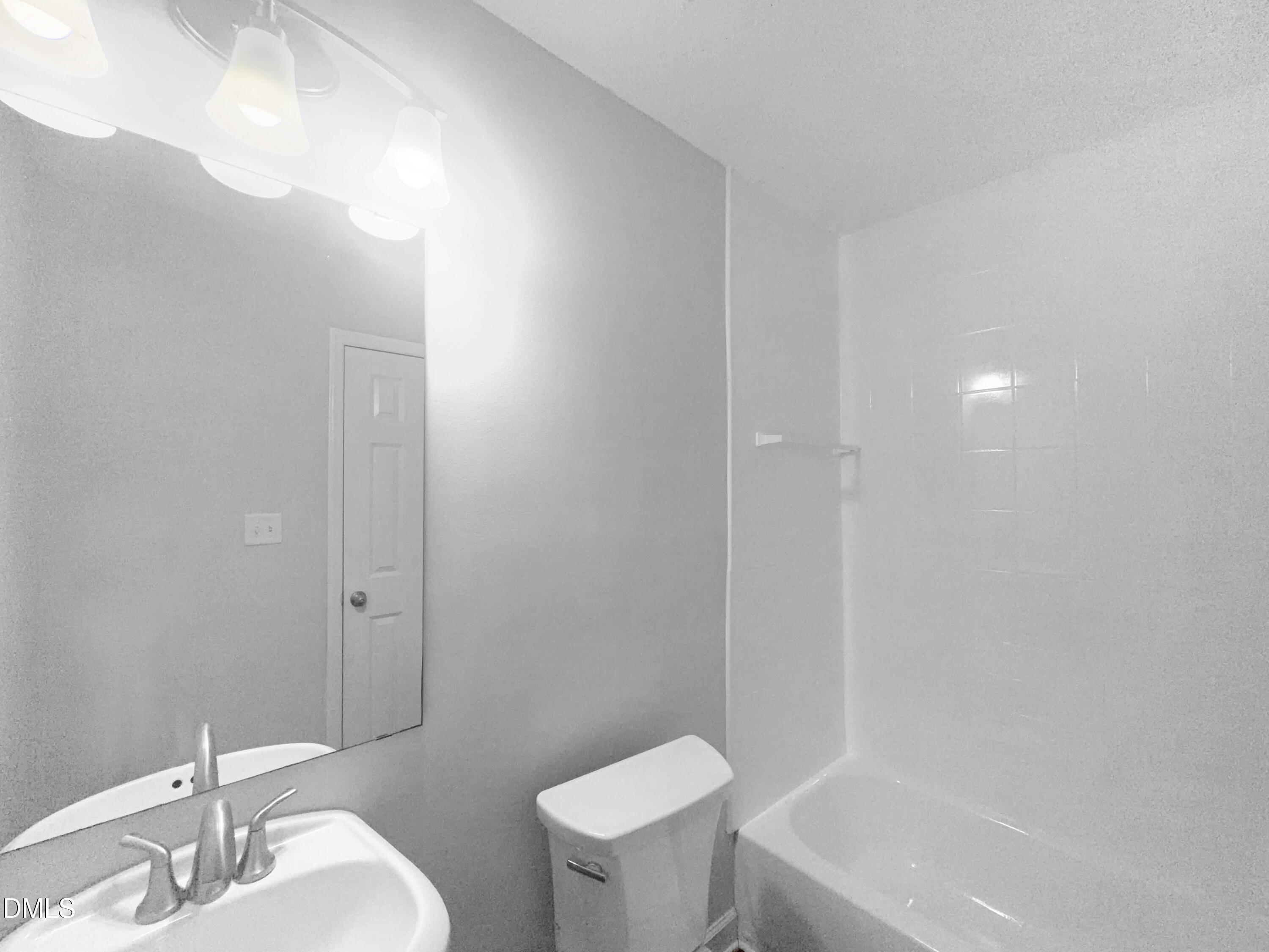 307 Wax Myrtle Court Property Photo 17