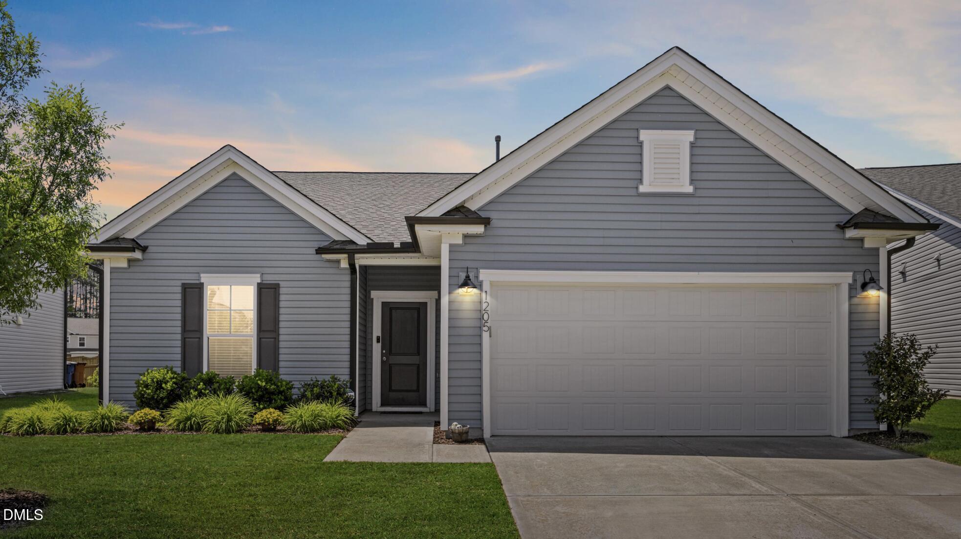 1205 Bluewater Way Property Photo 1