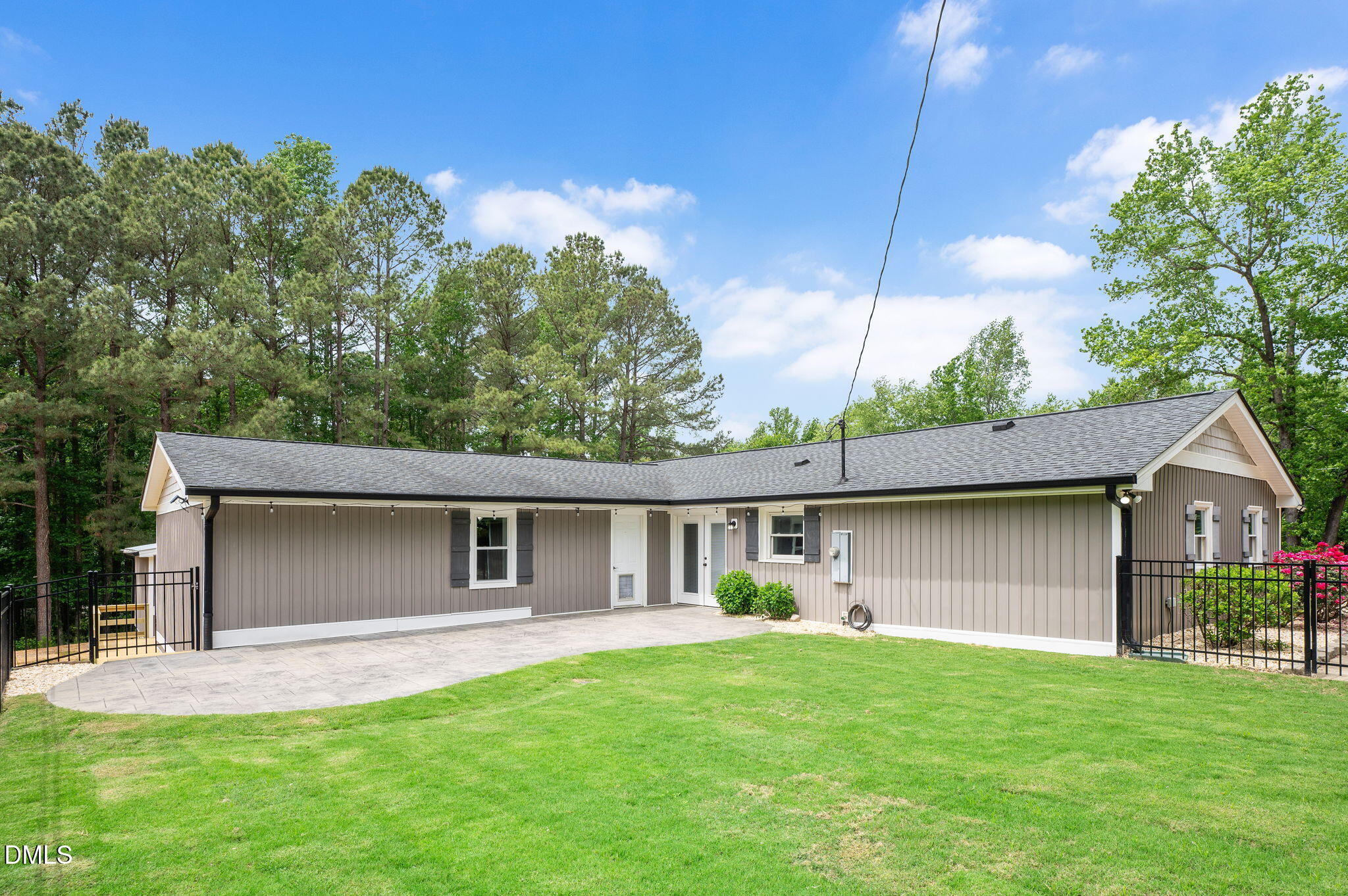 1051 Honeycutt Road Property Photo 6